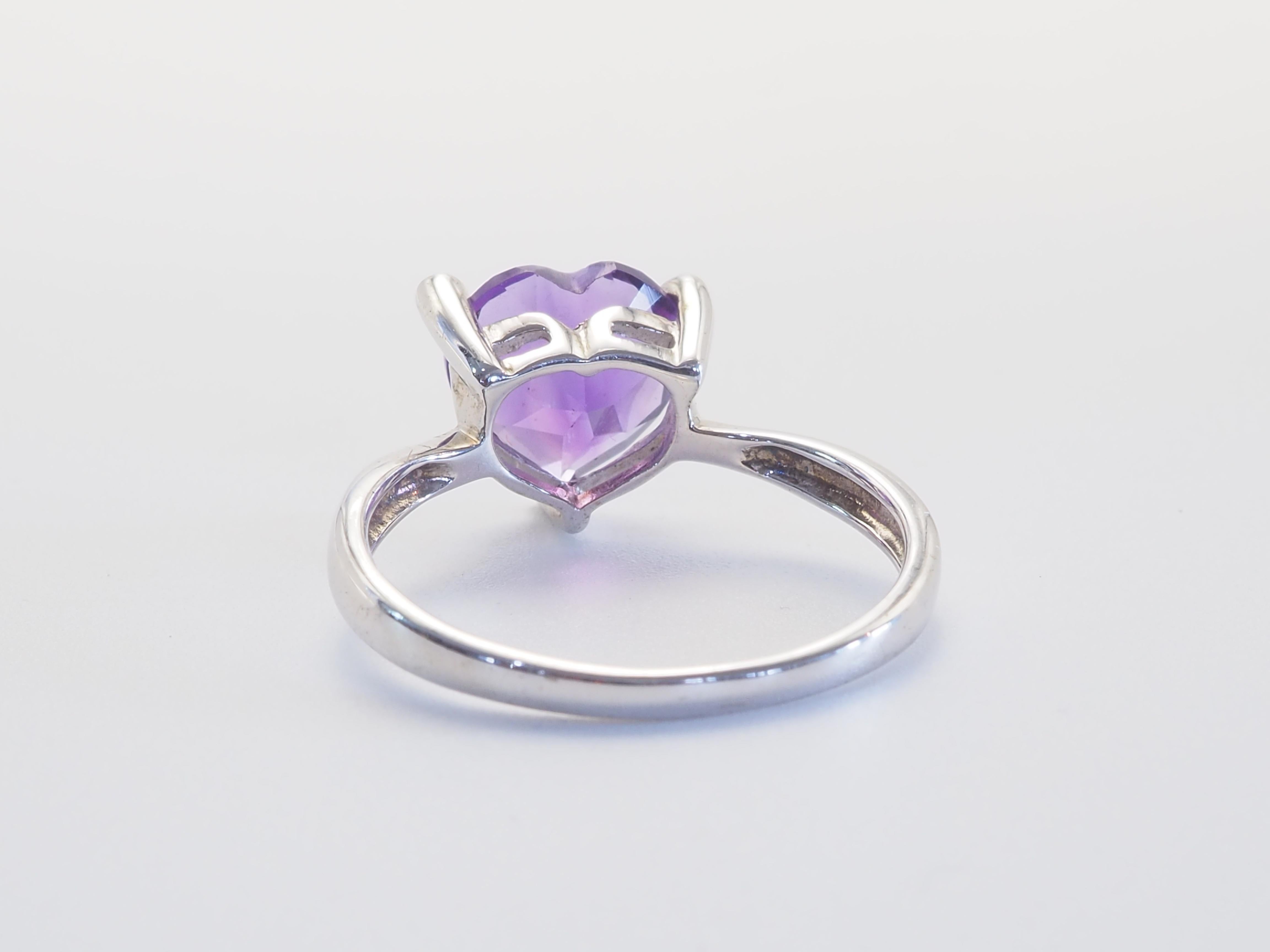 Vintage Sterling Silber 2,4ct Heart Cut Amethyst & weißer Quarz Ring, Größe 7,75 (Herzschliff) im Angebot