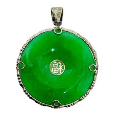 Vintage sterling silver 925 green jade pendant necklace