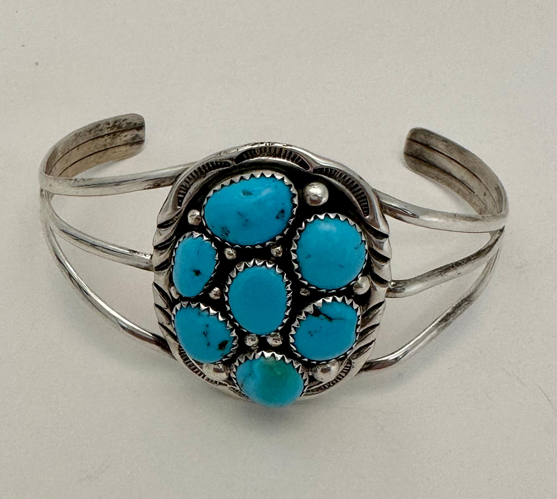 Vintage Sterling Silver .925 Handmade Navajo Sleeping Beauty Turquoise Bracelet In Excellent Condition For Sale In Las Vegas, NV