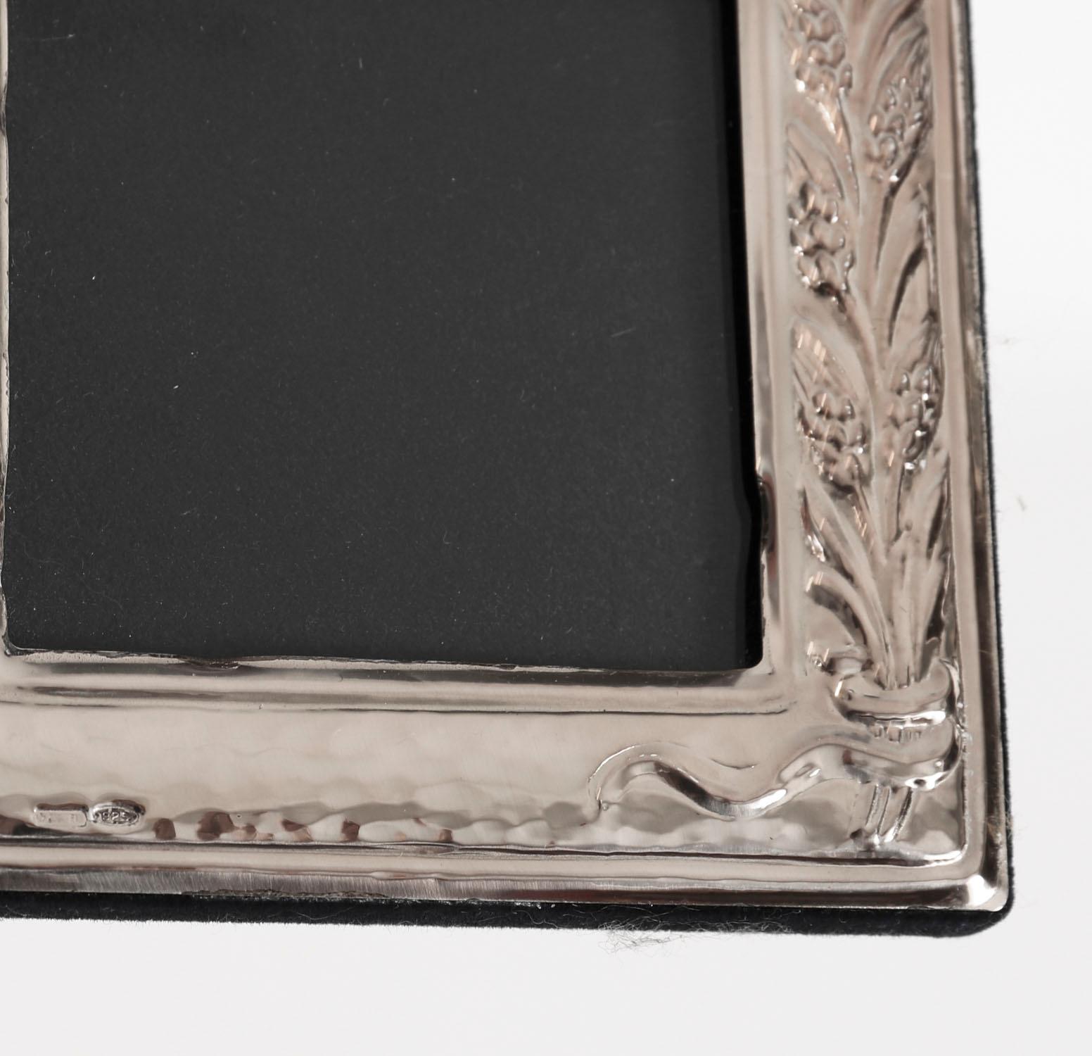 Vintage Sterling Silber 925 Fotorahmen 9cm x 8,5cm 20. Jahrhundert im Zustand „Gut“ im Angebot in London, GB