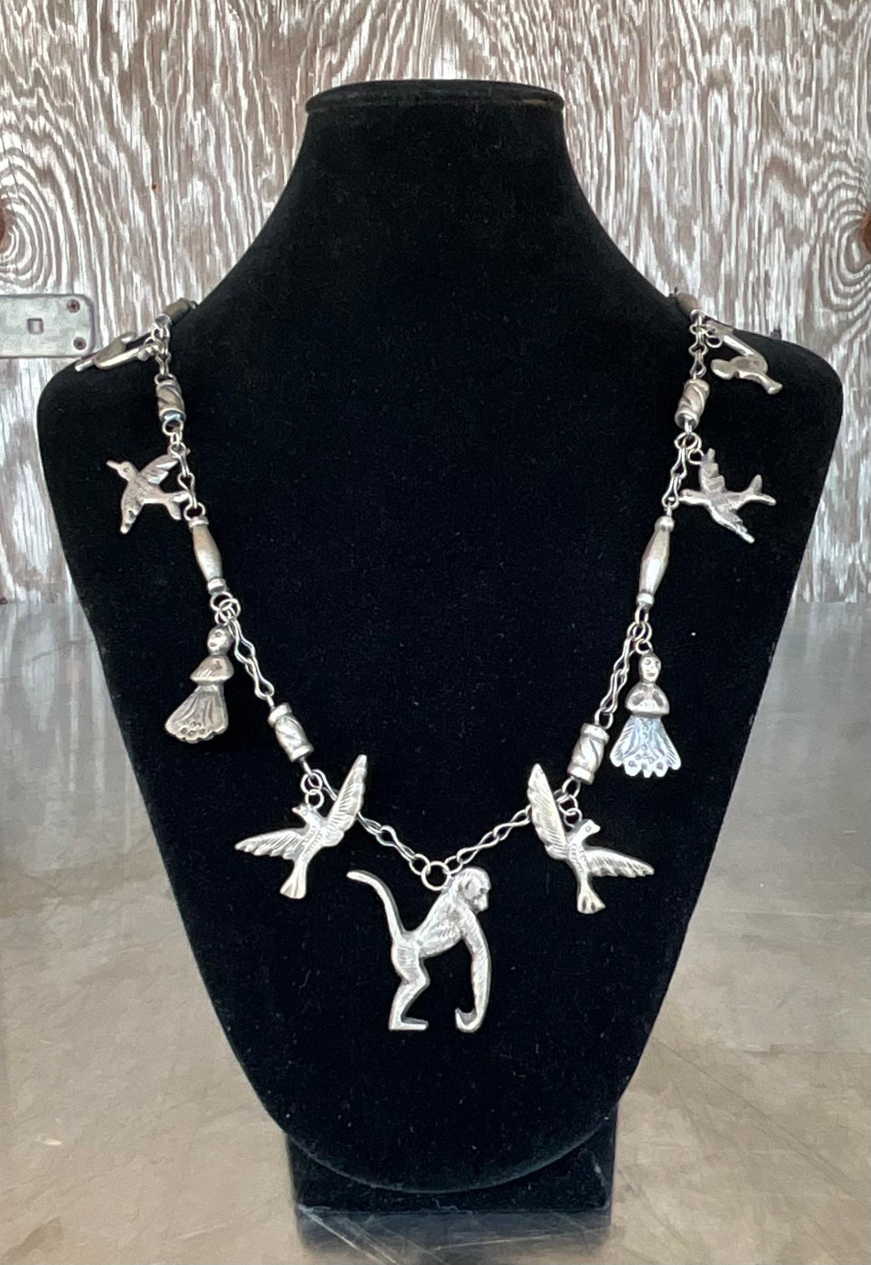 Collana vintage di animali africani in argento sterling In condizioni buone in vendita a West Palm Beach, FL