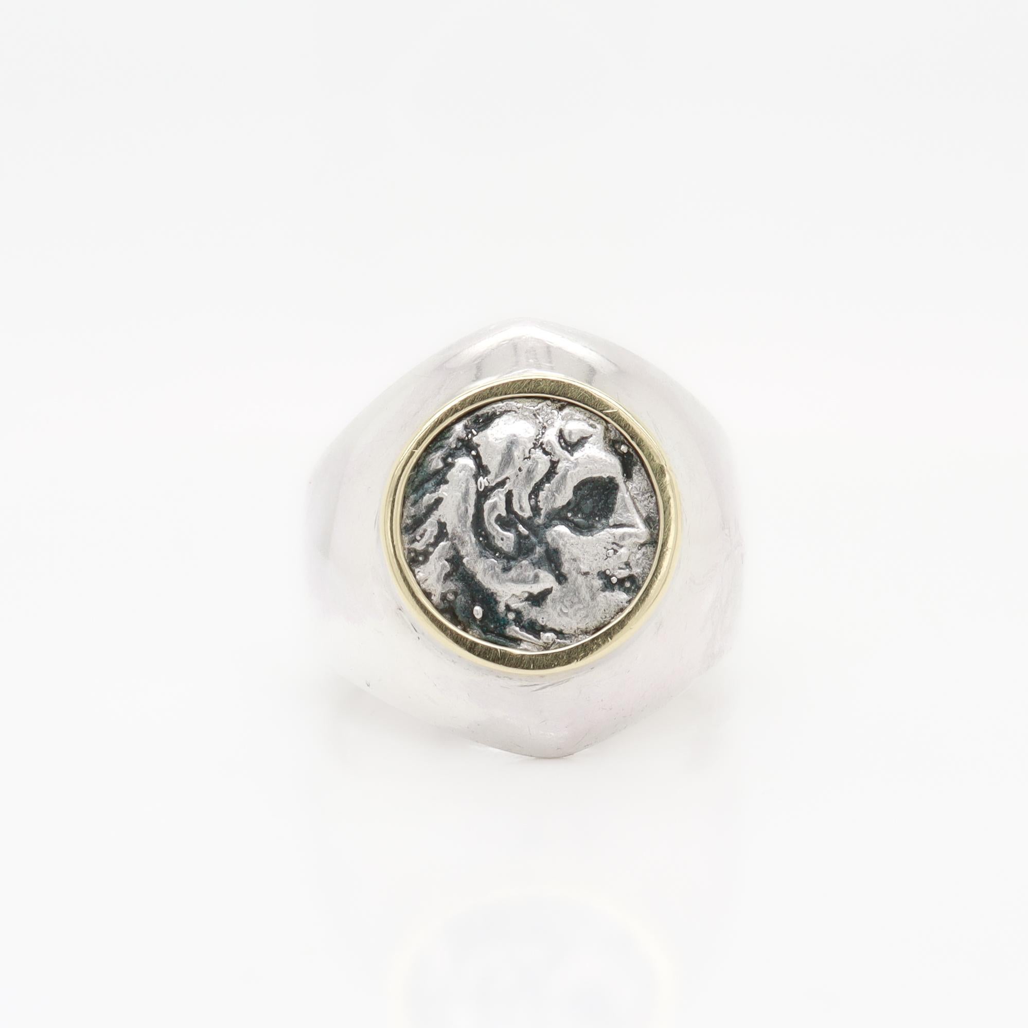 da uomo o donna Anello con sigillo a forma di moneta antica in argento Sterling Vintage in vendita