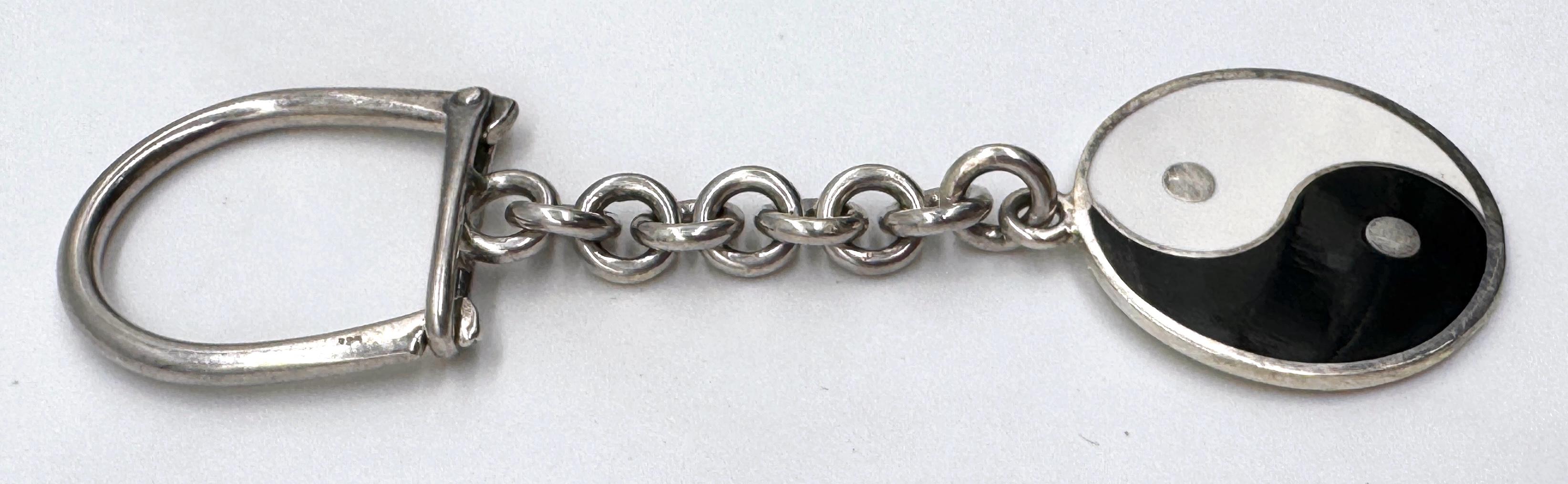 Modern Vintage Sterling Silver and Enamel Yin Yang Key Ring, Later 20th Century For Sale