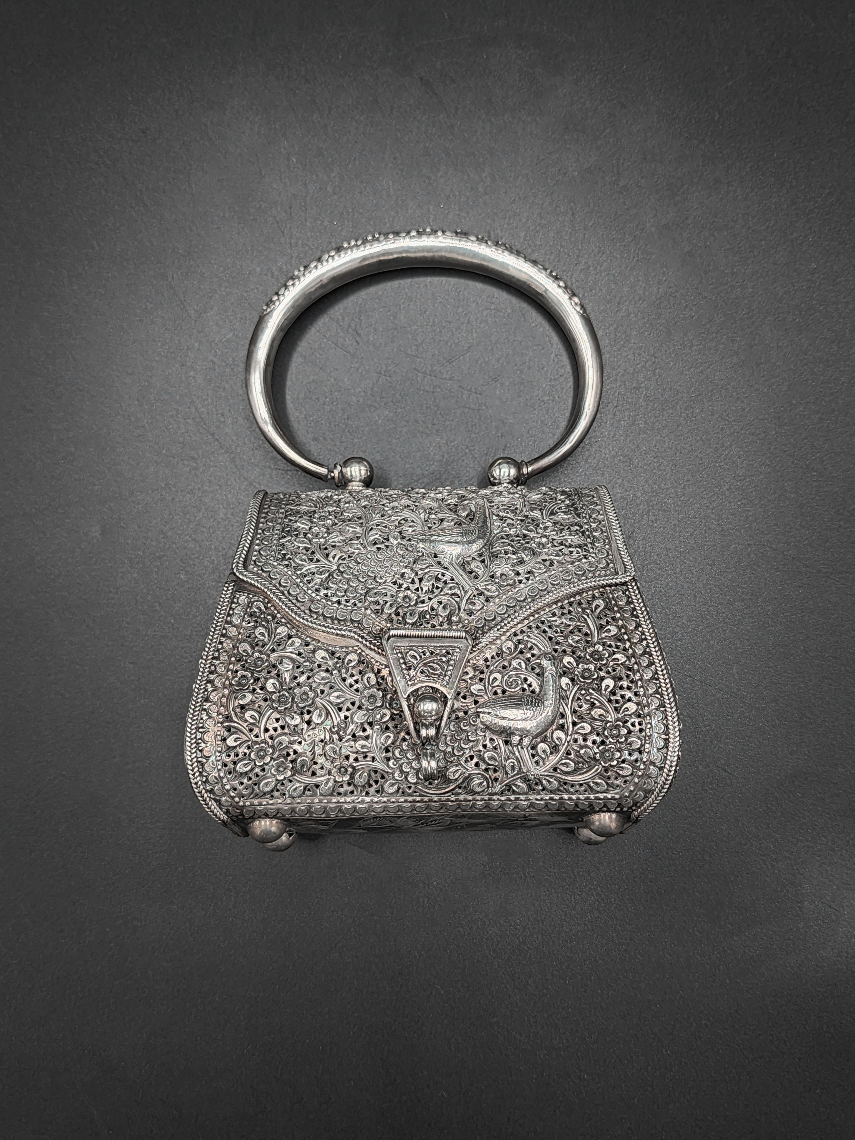 Vintage Sterling Silver Art Nouveau Handbag For Sale 10