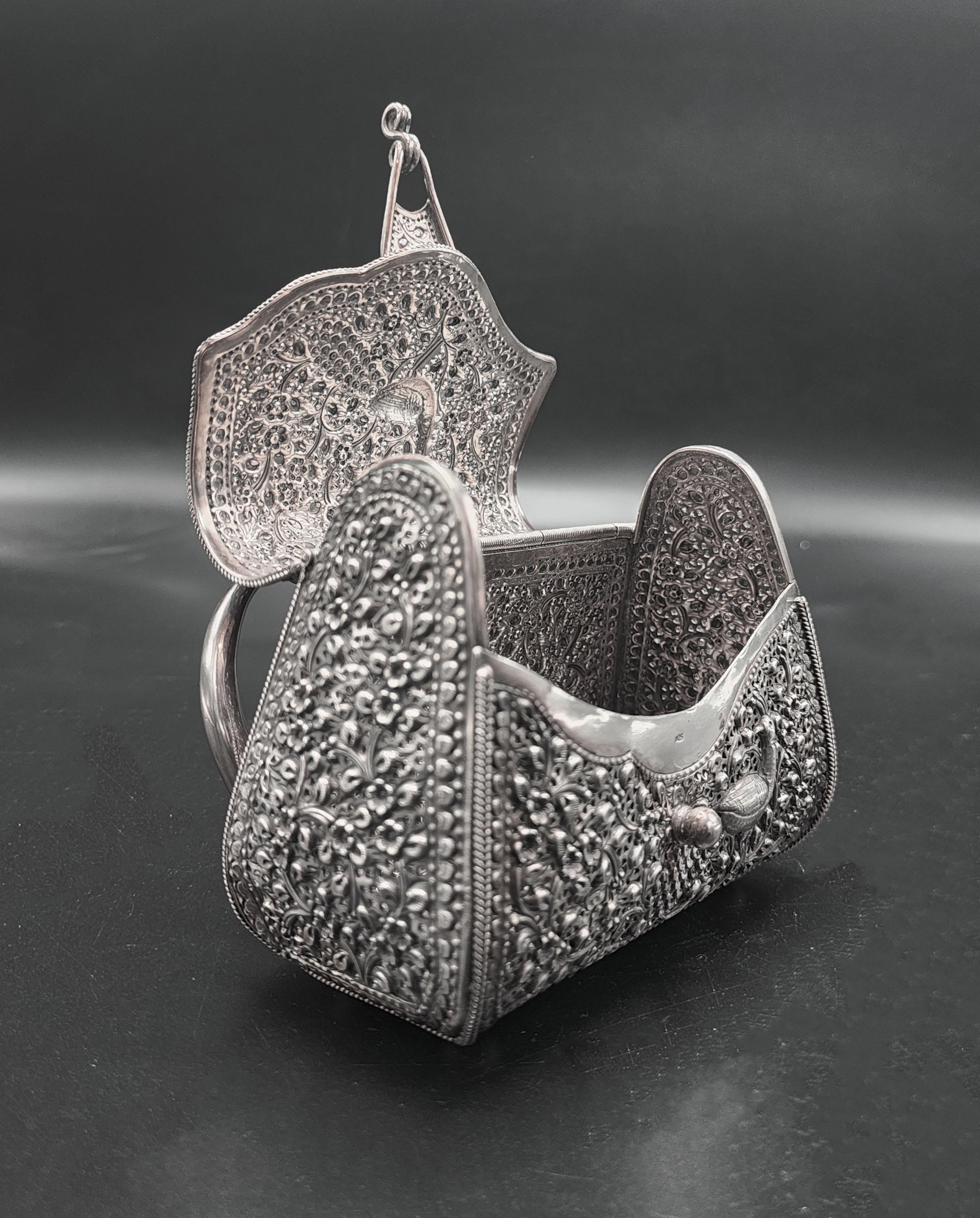 Vintage Sterling Silver Art Nouveau Handbag For Sale 2