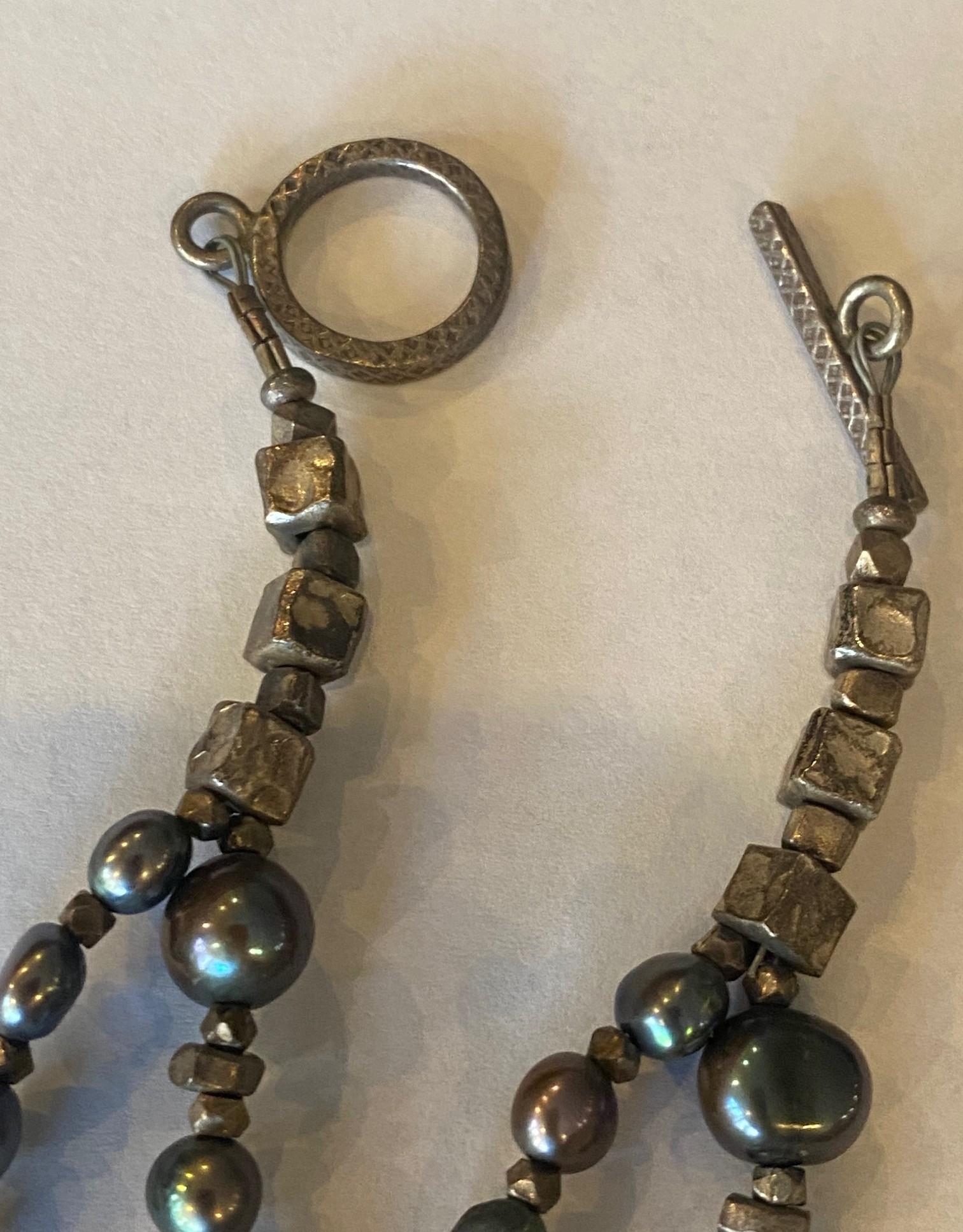 20th Century Vintage Sterling Silver Black Pearl Beaded Antique Roman Coin Pendant Necklace For Sale