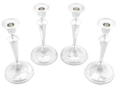 Candelieri d'epoca in argento sterling di Garrard & Co. Ltd. (1976)