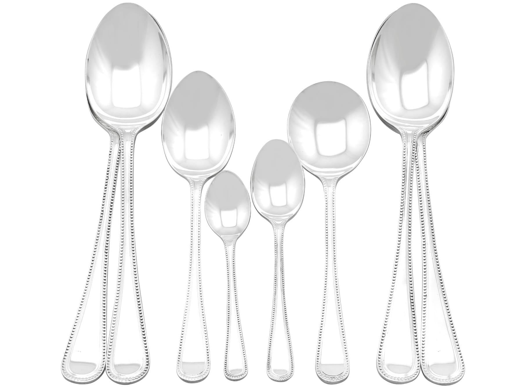 Vintage Sterling Silver Canteen of Cutlery for Twelve Persons 1993 For Sale 2
