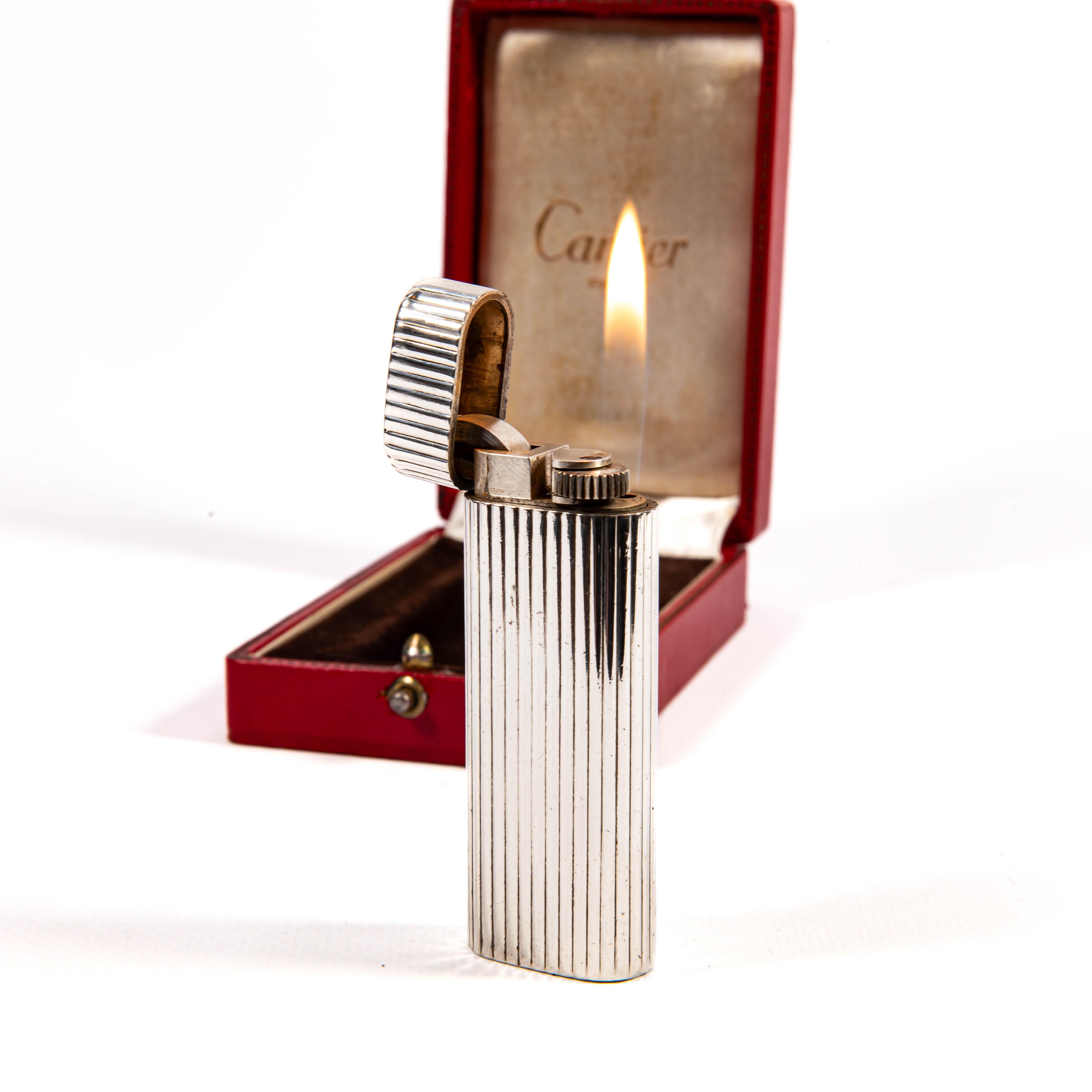 Accendino d'epoca in argento Sterling CARTIER Les Must in scatola 1970s in vendita 3