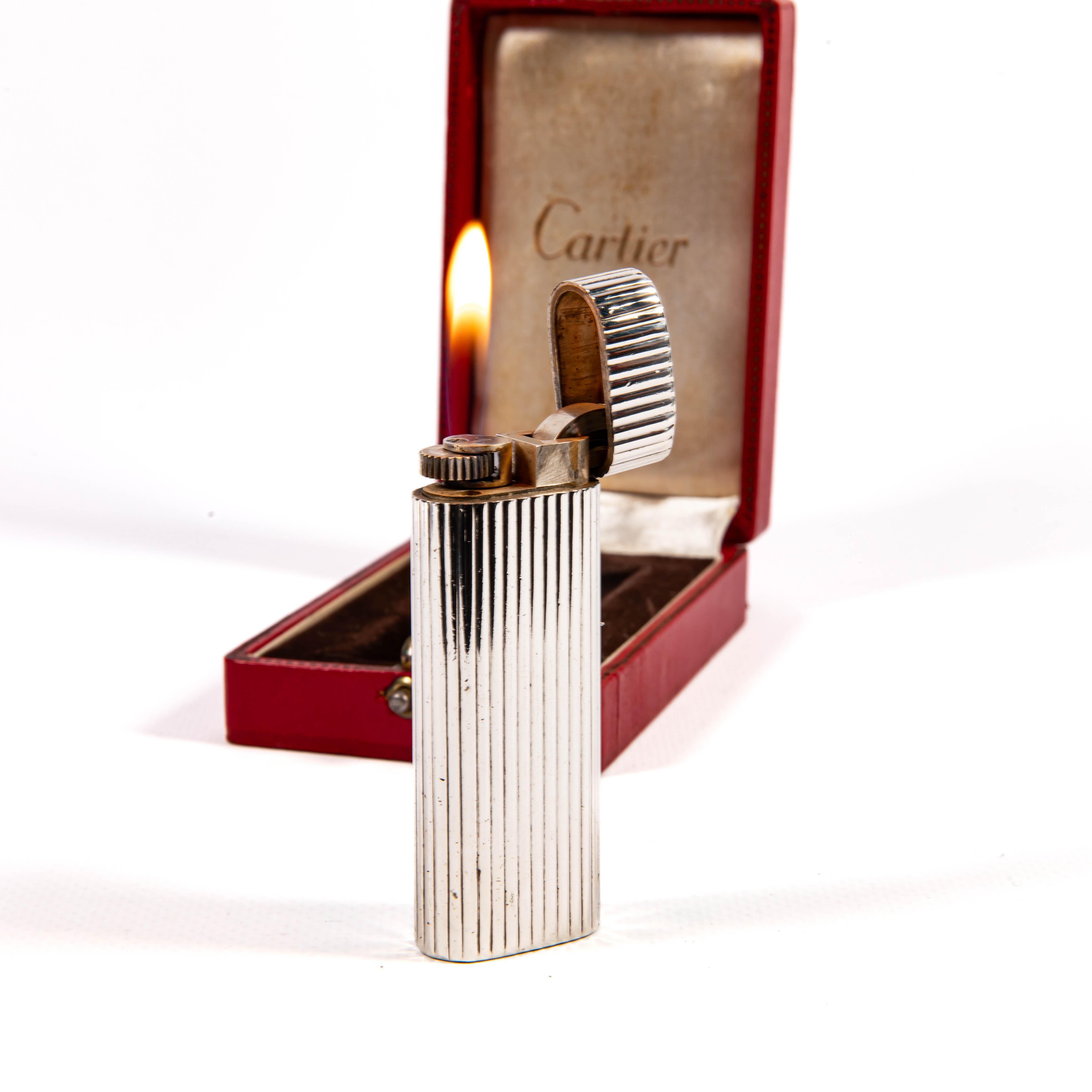 Accendino d'epoca in argento Sterling CARTIER Les Must in scatola 1970s in vendita 4