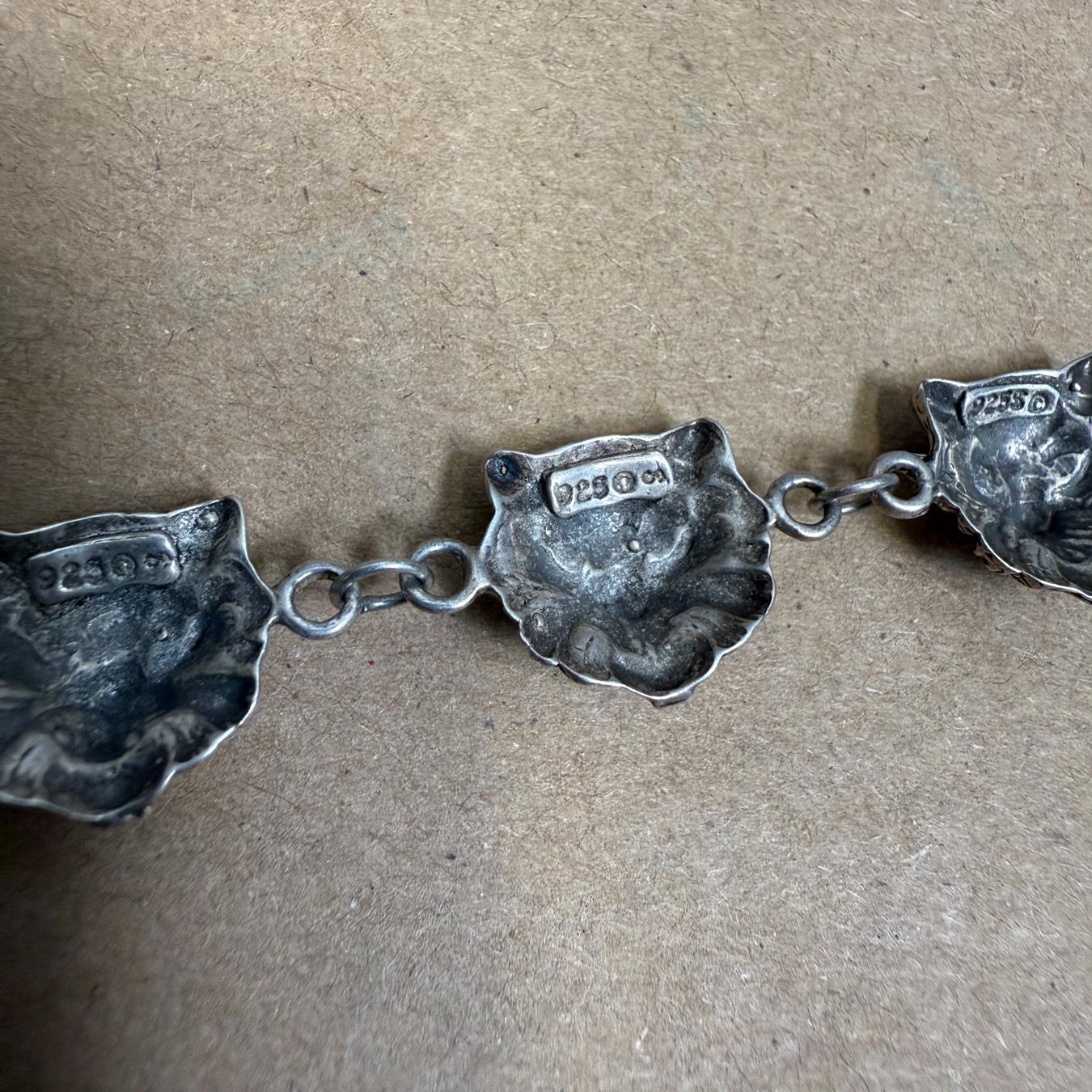 Vintage Sterling Silver Cat Necklace Seven Pendant In Good Condition For Sale In Chula Vista, CA