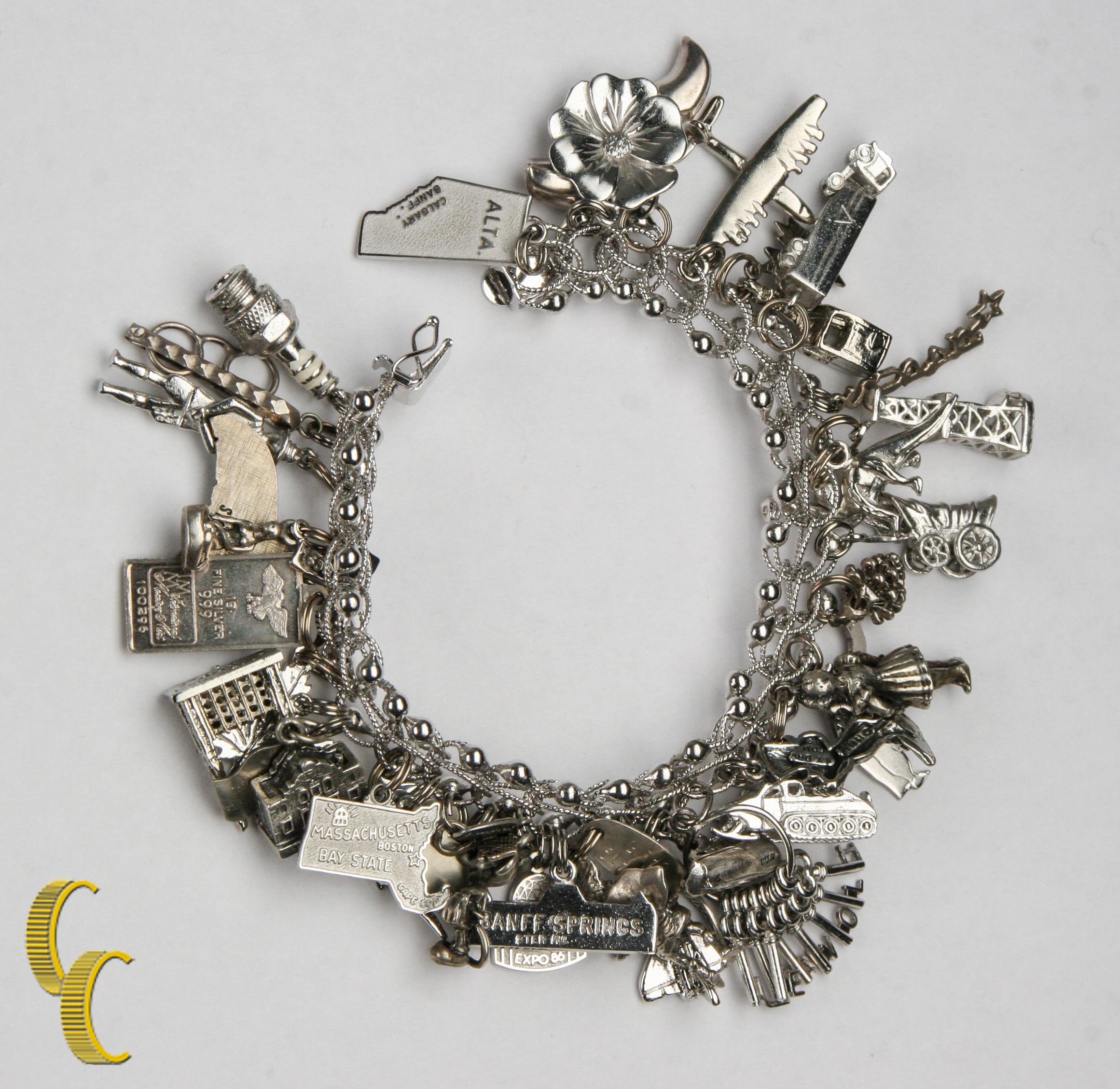 Peso: 96,0 grammi.
Catena in argento sterling 0,925 lunga 7 pollici.
35 charme unici provenienti da tutti gli Stati Uniti.