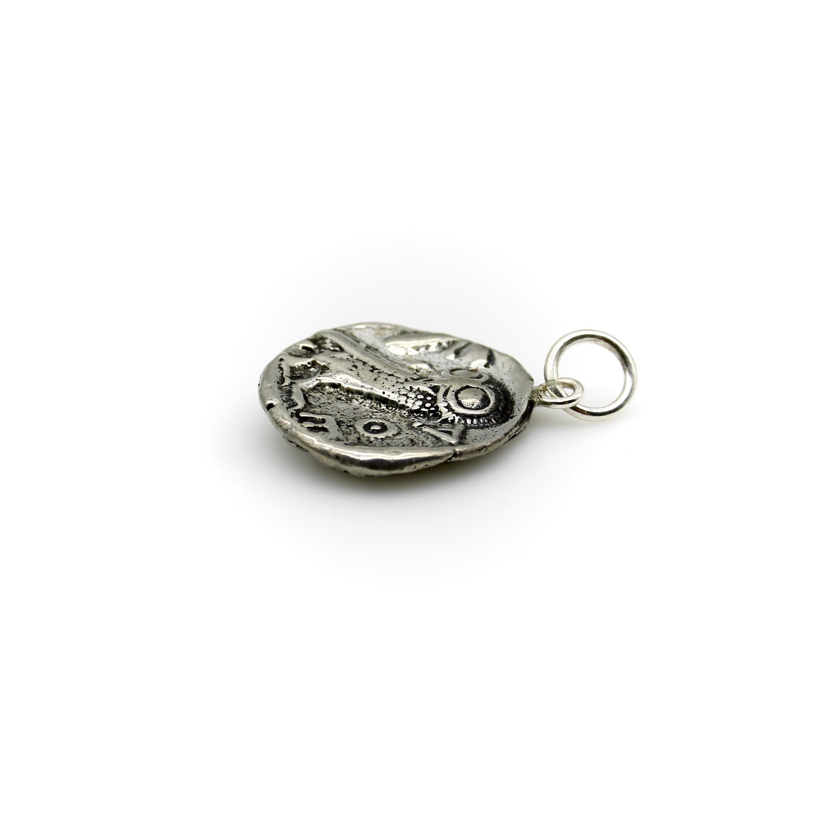 Vintage Sterling Silver Copy of Athenian Tetradrachm Coin Pendant im Zustand „Gut“ im Angebot in Venice, CA