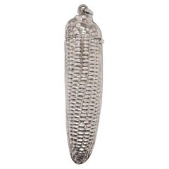 Tabacchiera vintage con ciondolo a pannocchia in argento sterling, ex collezione Mario Buatta
