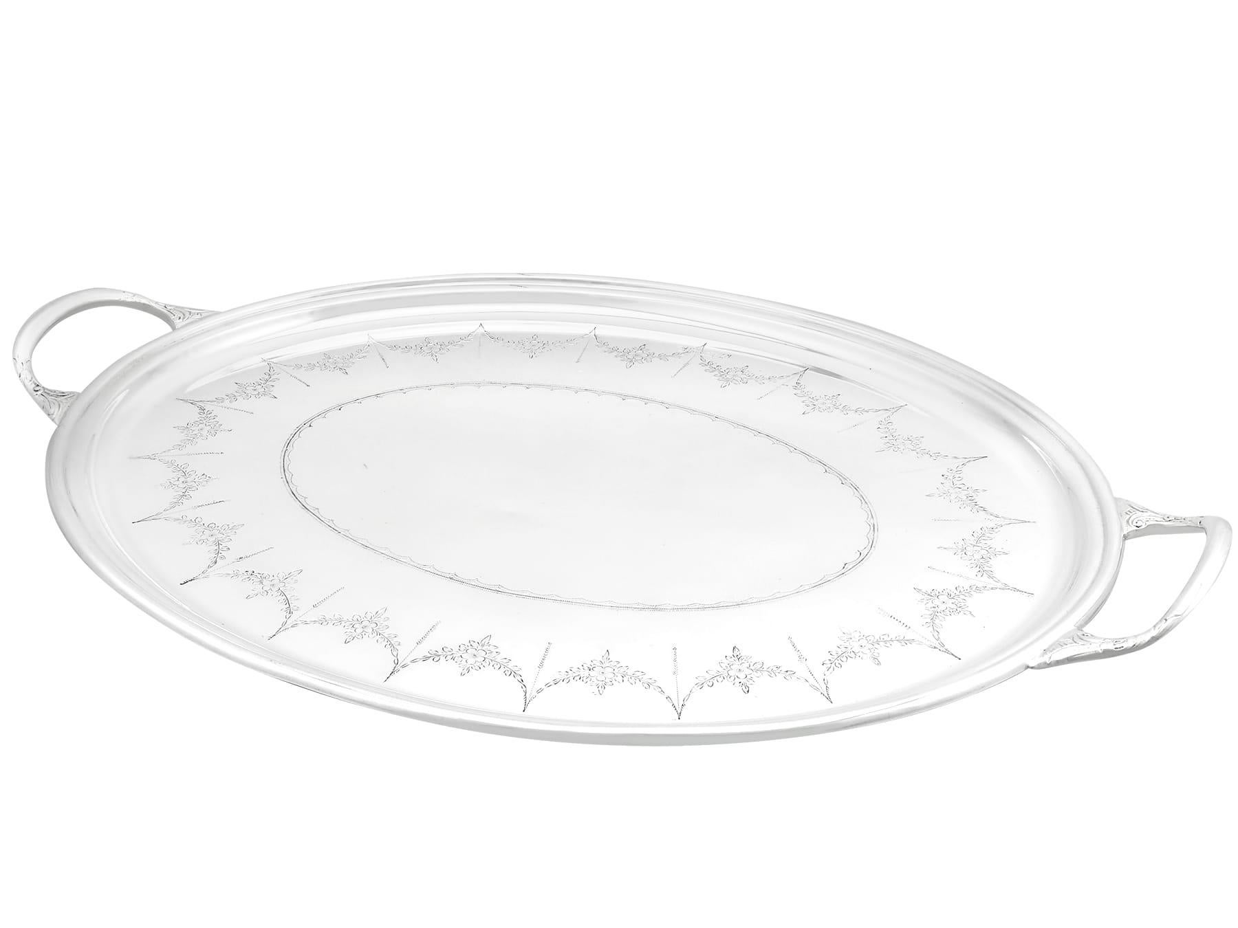 Inglese Vassoio per bevande in argento Sterling d'epoca (1964) in vendita