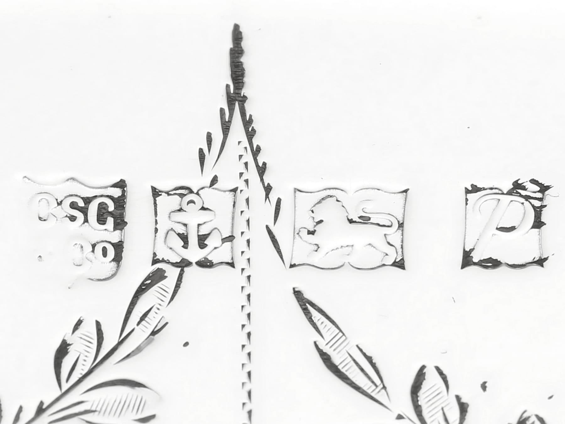 Vassoio per bevande in argento Sterling d'epoca (1964) in vendita 1