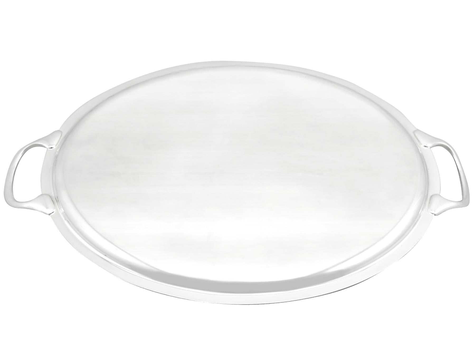 Vassoio per bevande in argento Sterling d'epoca (1964) in vendita 2