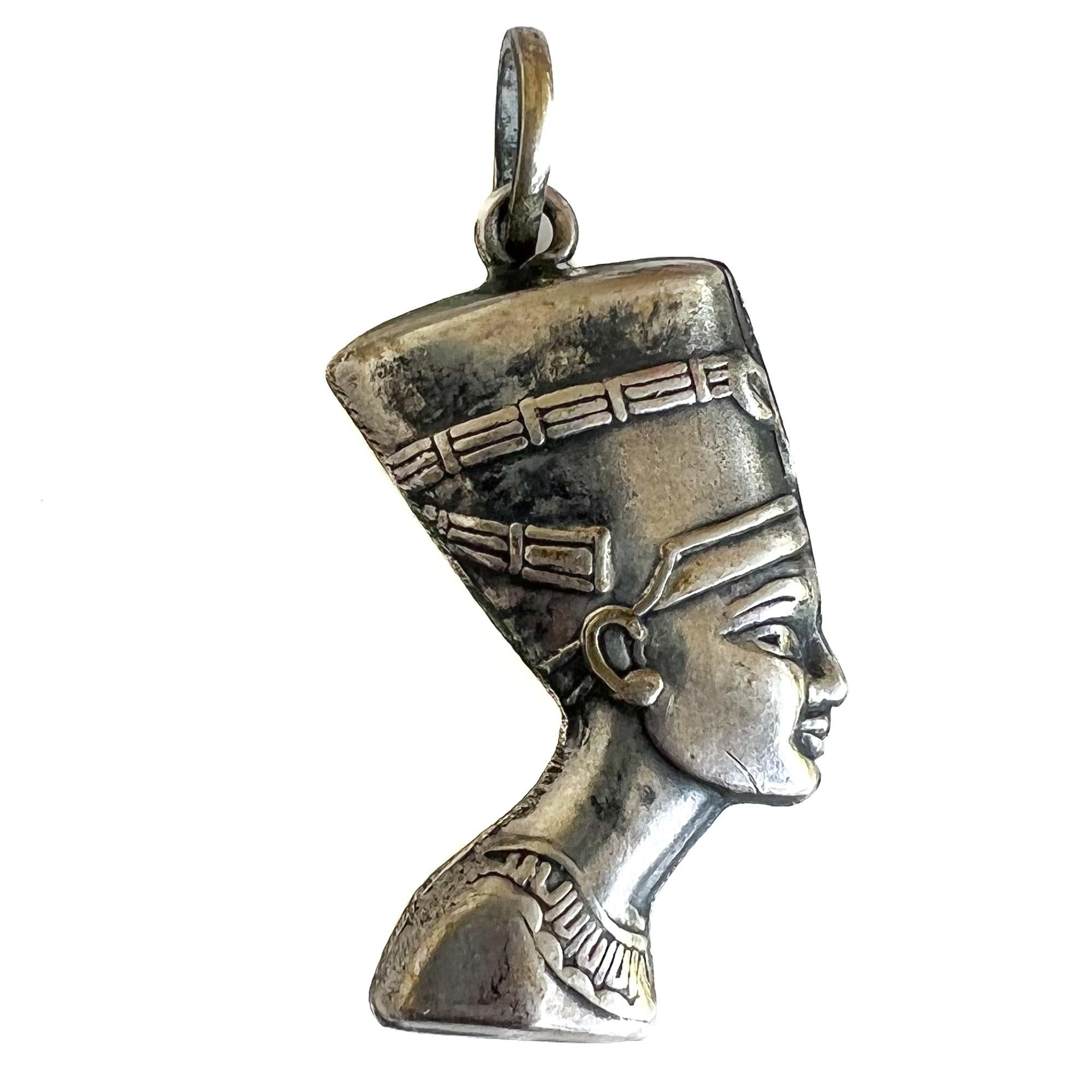 nefertiti statue animal crossing