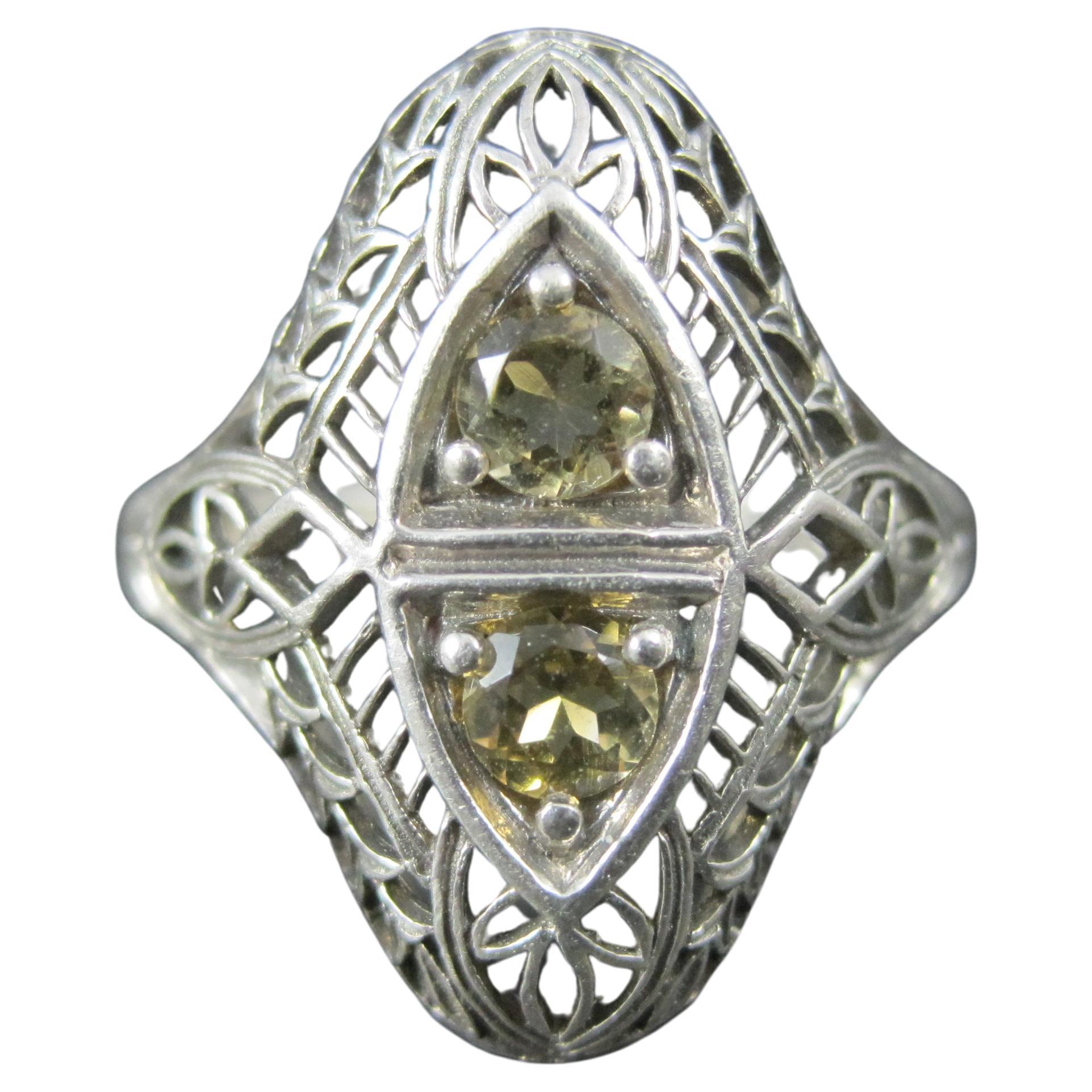 Anello vintage in argento filigranato con citrino misura 6 Riproduzione Art Deco in vendita