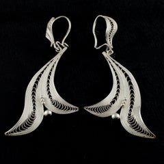 Vintage Sterling Silver Filigree Leaf Dangle Earrings