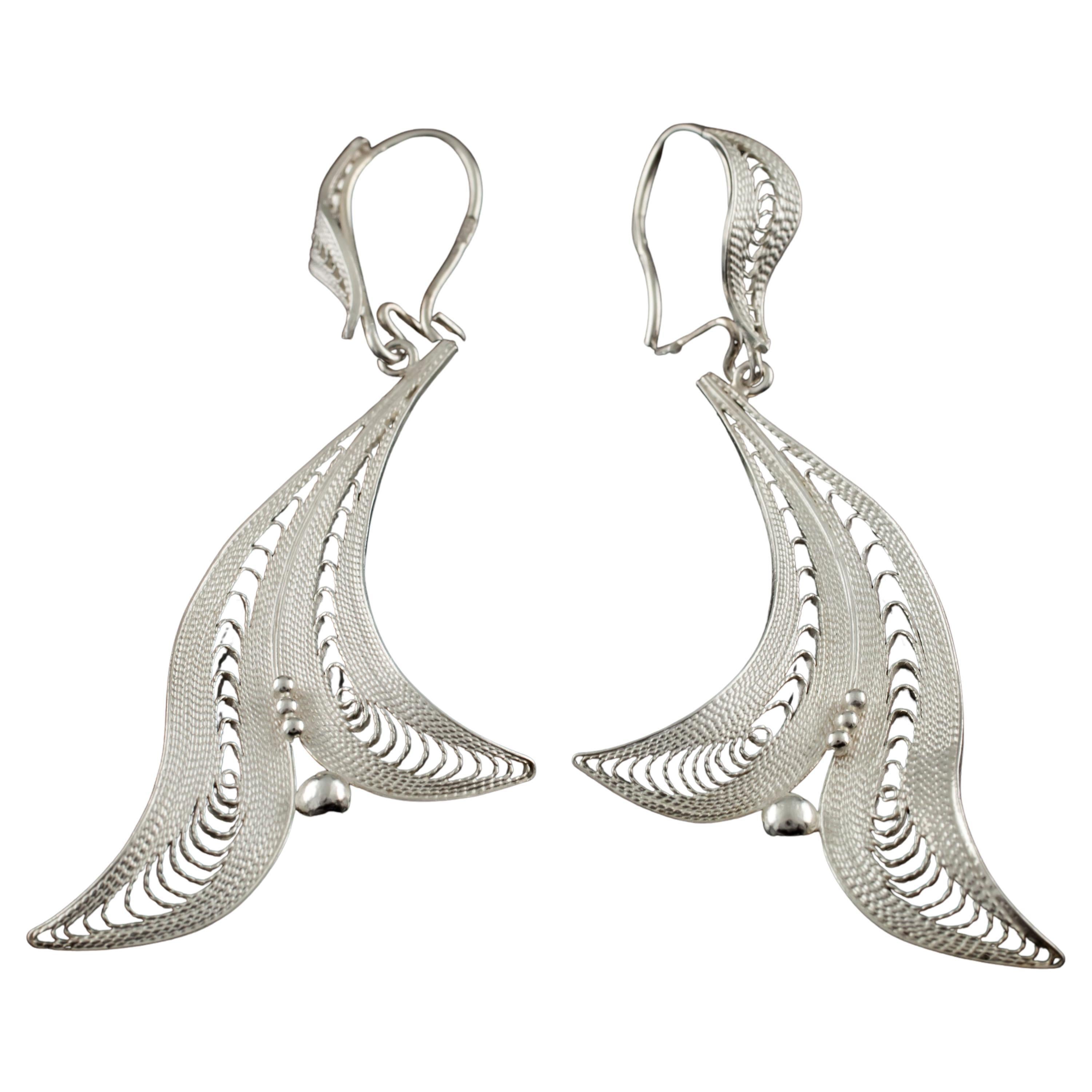 Vintage Sterling Silver Filigree Leaf Dangle Earrings