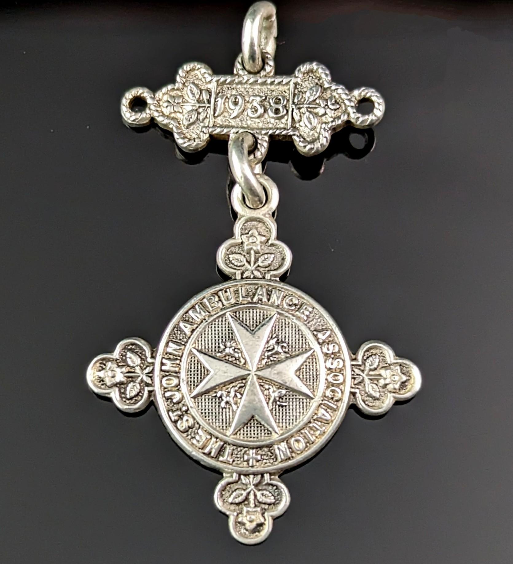 Vintage sterling silver fob pendant, St Johns Ambulance  For Sale 1