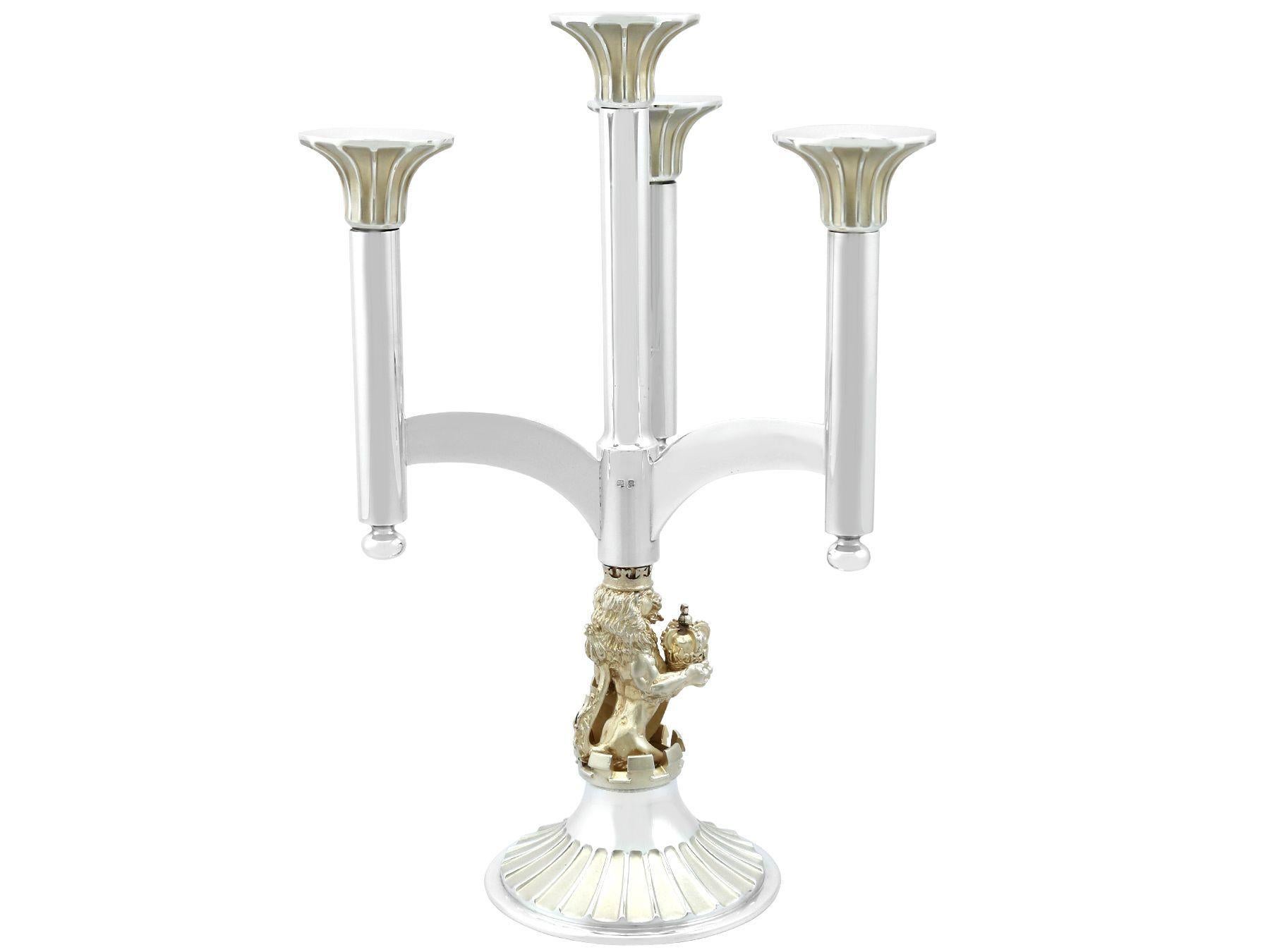 Vintage 1977 Candelabro de cuatro luces de plata de ley en Excelente estado para la venta en Jesmond, Newcastle Upon Tyne