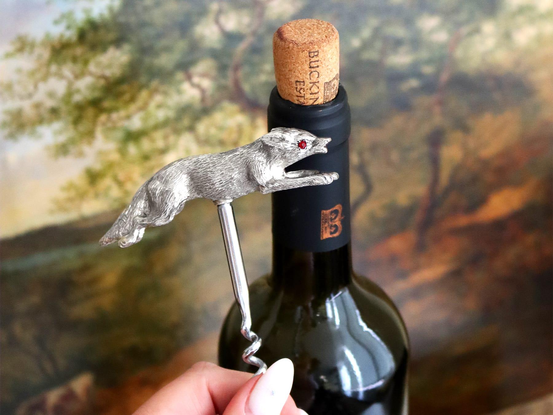 Anglais Vieille brochette de renard en argent sterling (1967) en vente