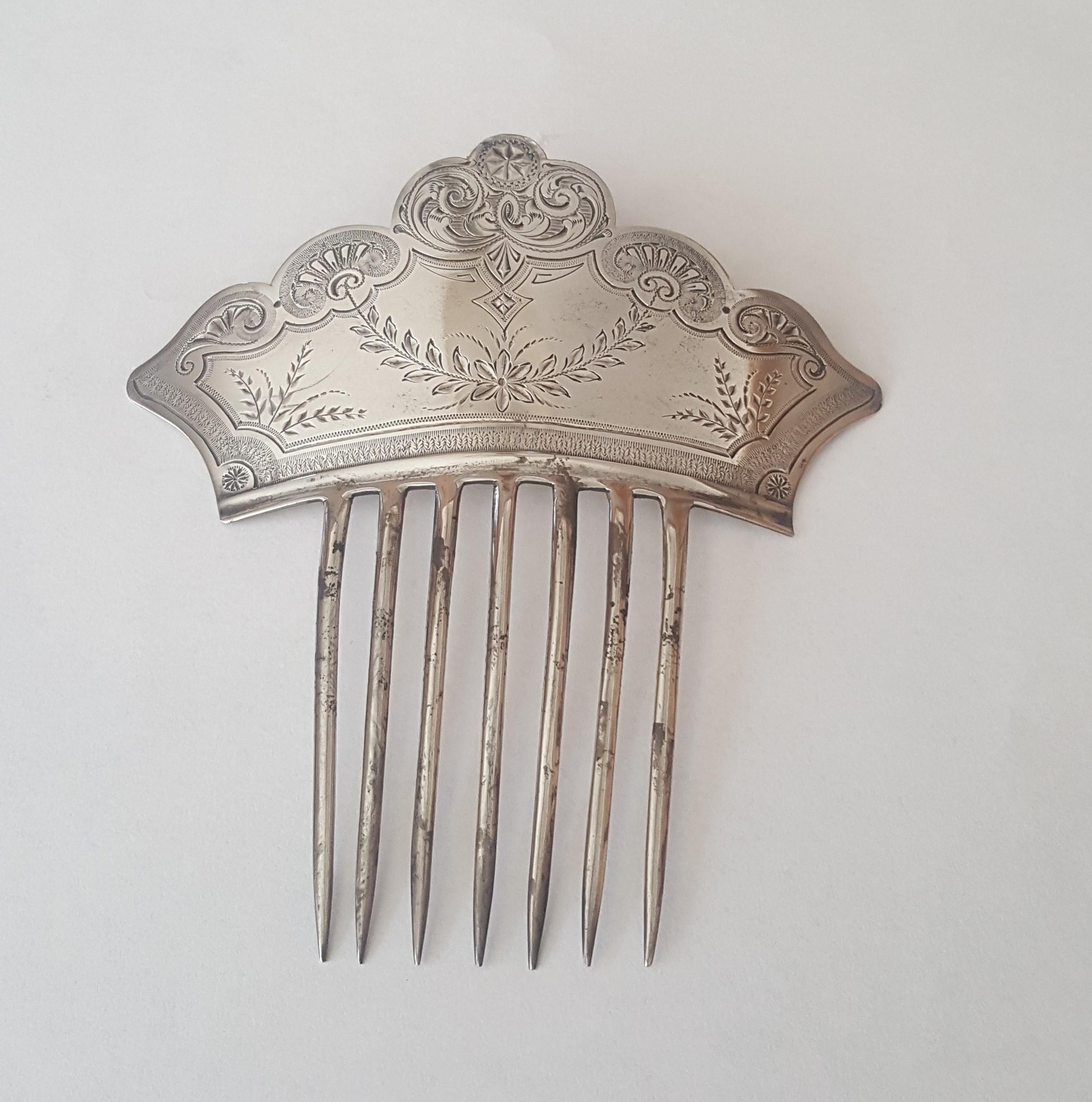 vintage hair comb