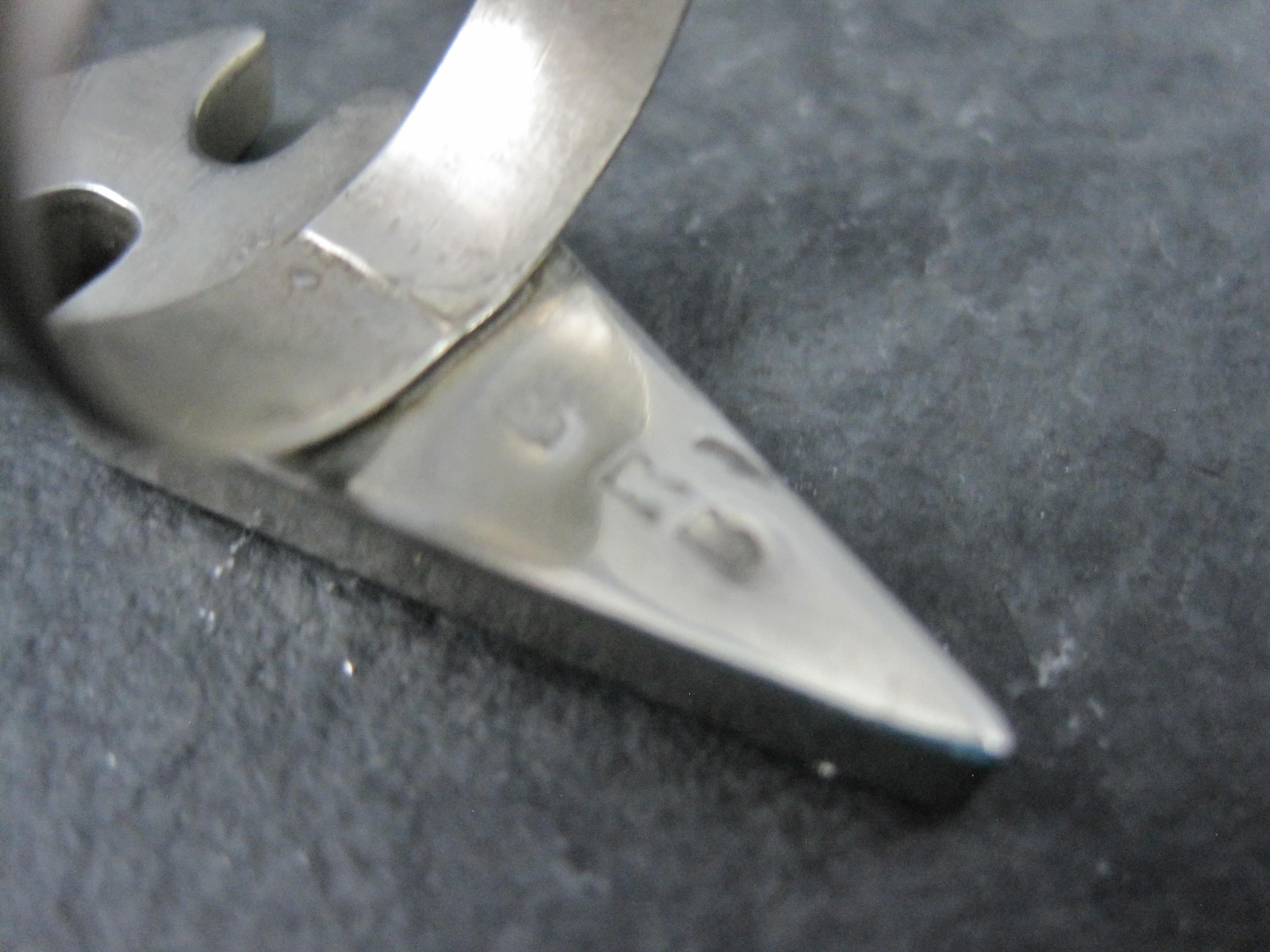 Vintage Sterling Silver Jet and Turquoise Inlay Arrowhead Ring Size 6 Signed For Sale 3