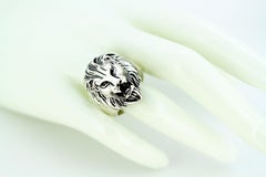 Vintage Sterling Silver Men's Ring in the Shape of a Lion, circa 1970s