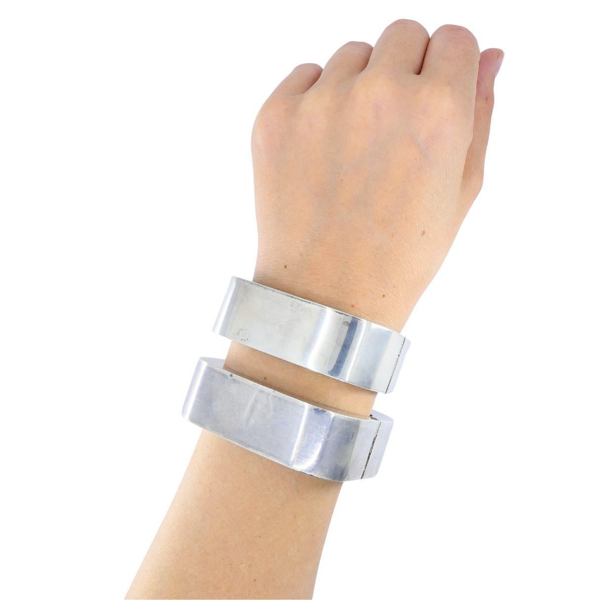 Bracciale a cerniera geometrica d'epoca in argento sterling Messico Coppia di bracciali in vendita 6