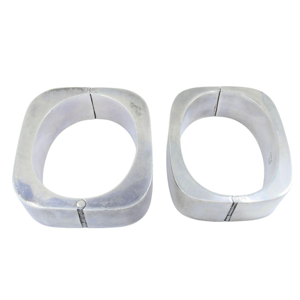 Bracciale a cerniera geometrica d'epoca in argento sterling Messico Coppia di bracciali in vendita 3