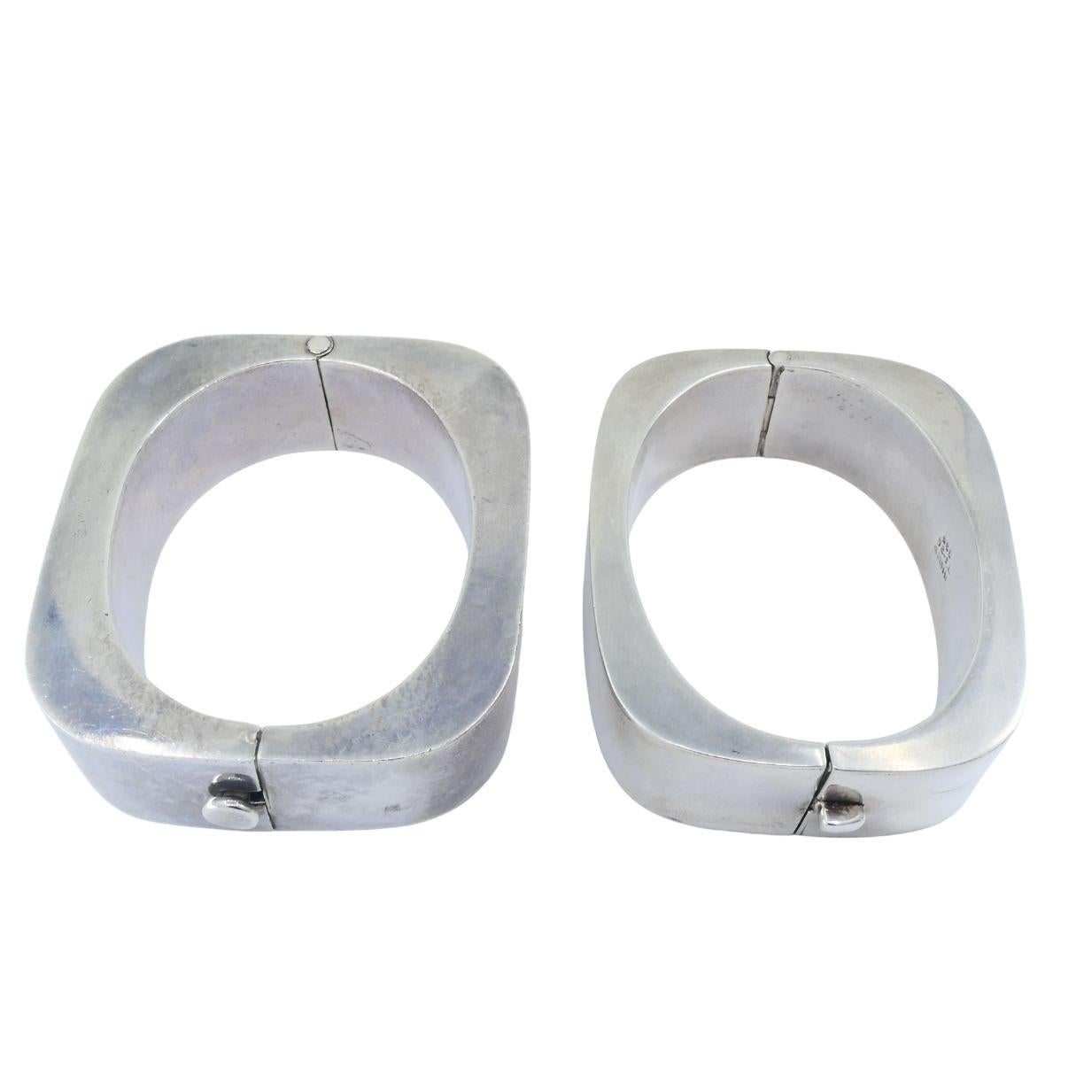 Bracciale a cerniera geometrica d'epoca in argento sterling Messico Coppia di bracciali in vendita 4