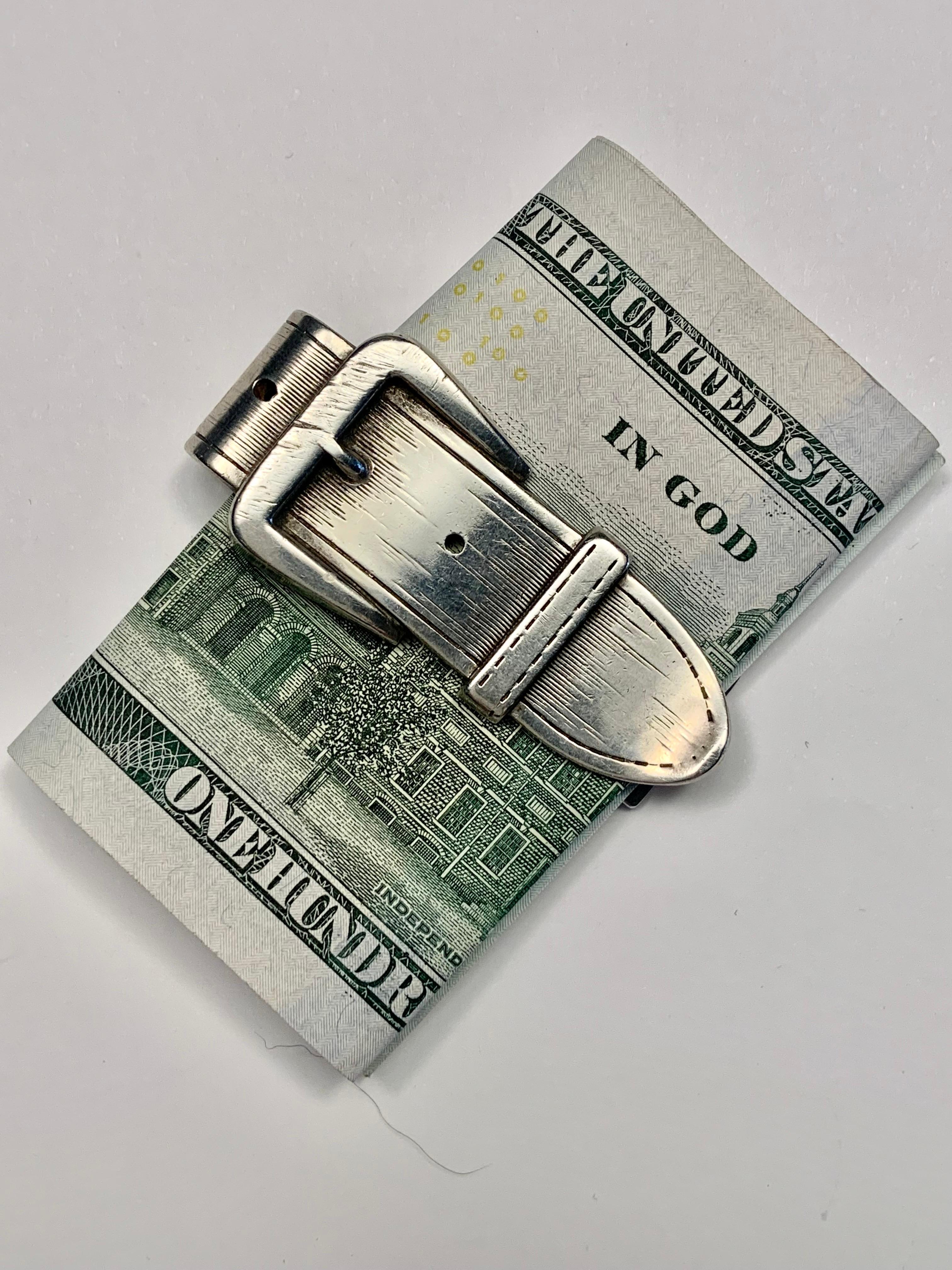 Vintage Sterling Silver Money Clip in the Shape of a Belt Buckle In Excellent Condition For Sale In New Hope, PA
