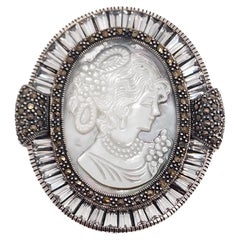 Pendentif/Broche vintage camée en argent sterling et nacre n°15952