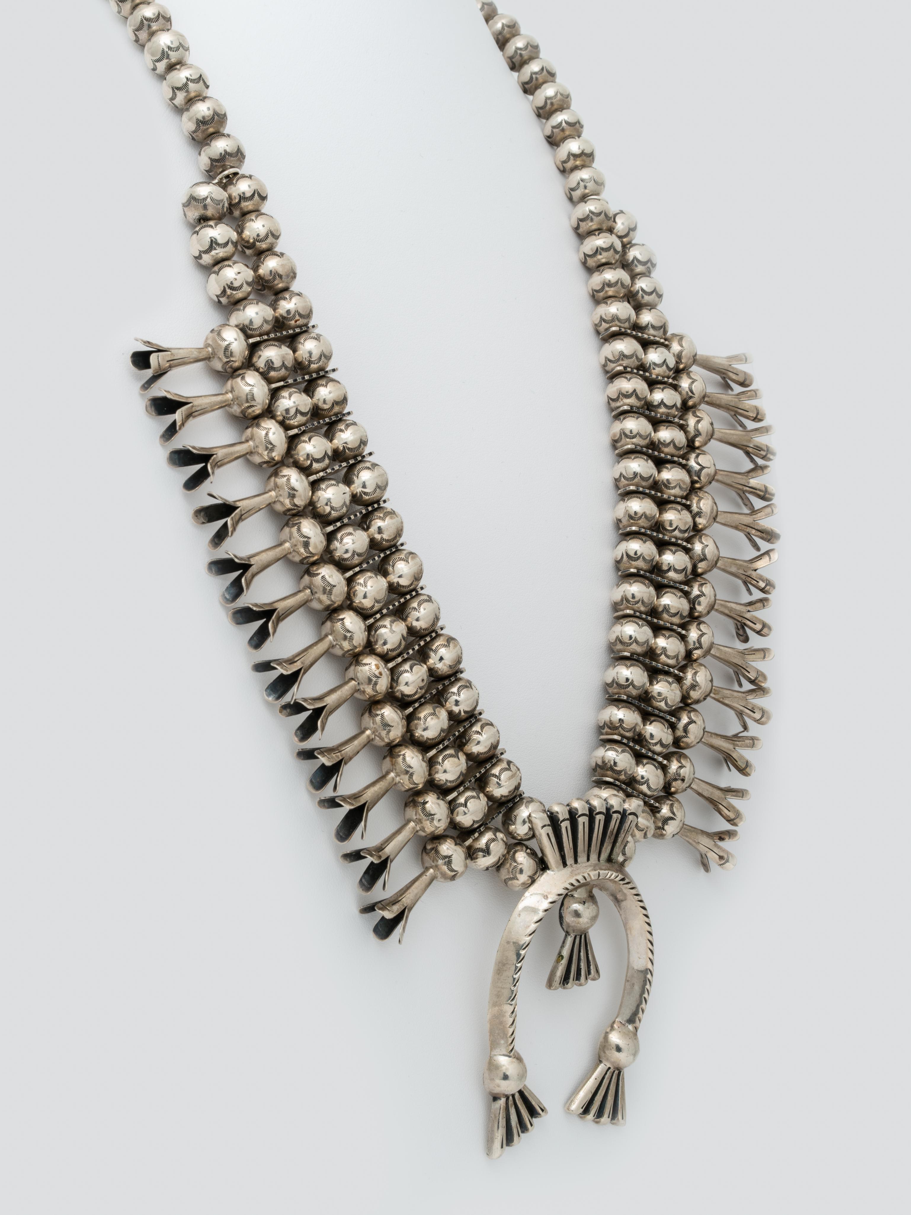 Vintage Sterling Silver Native American Navajo Squash Blossom Necklace In Good Condition In New York, NY