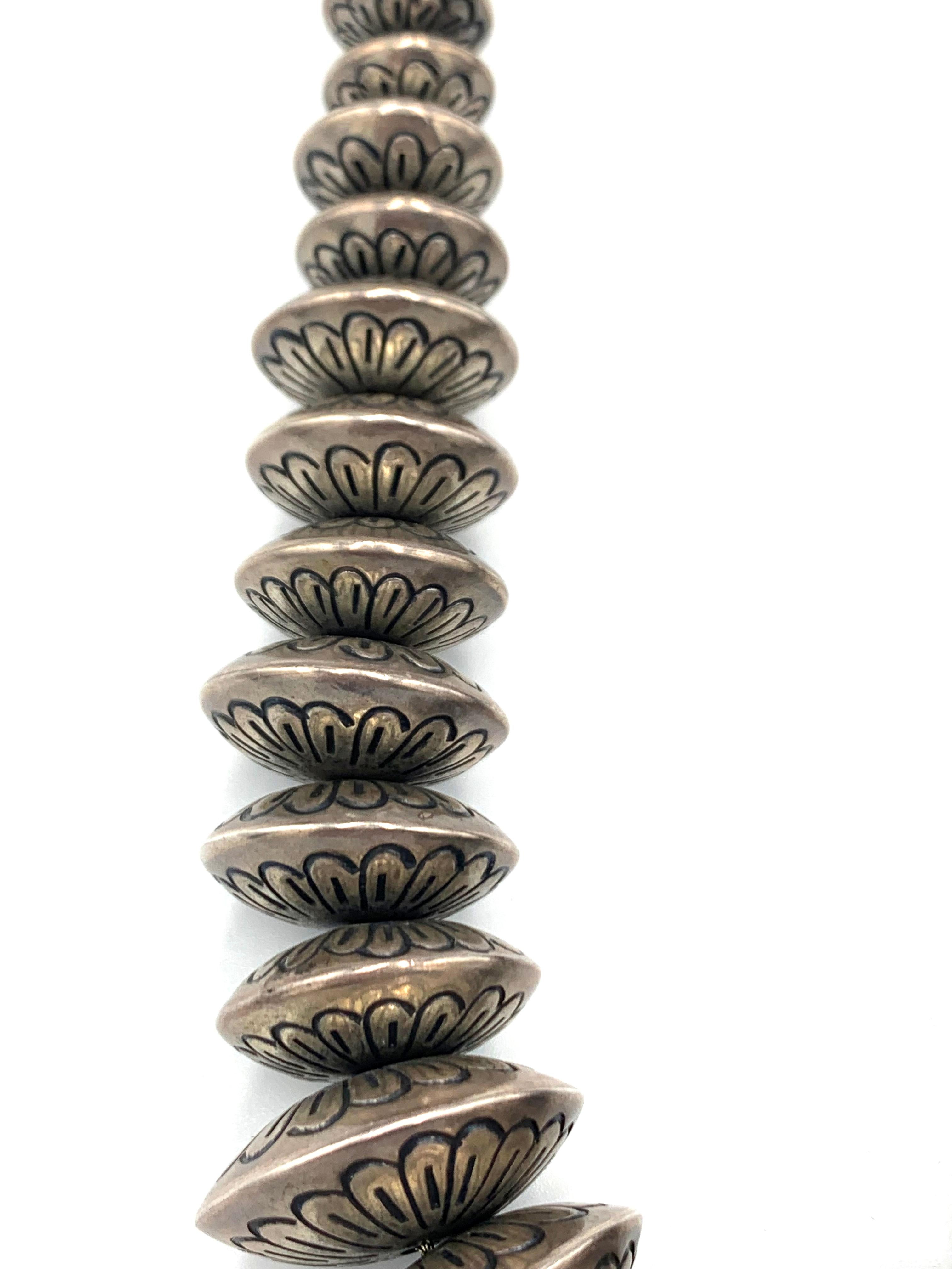 Collana di perle Navajo vintage in argento sterling In condizioni ottime in vendita a Scottsdale, AZ