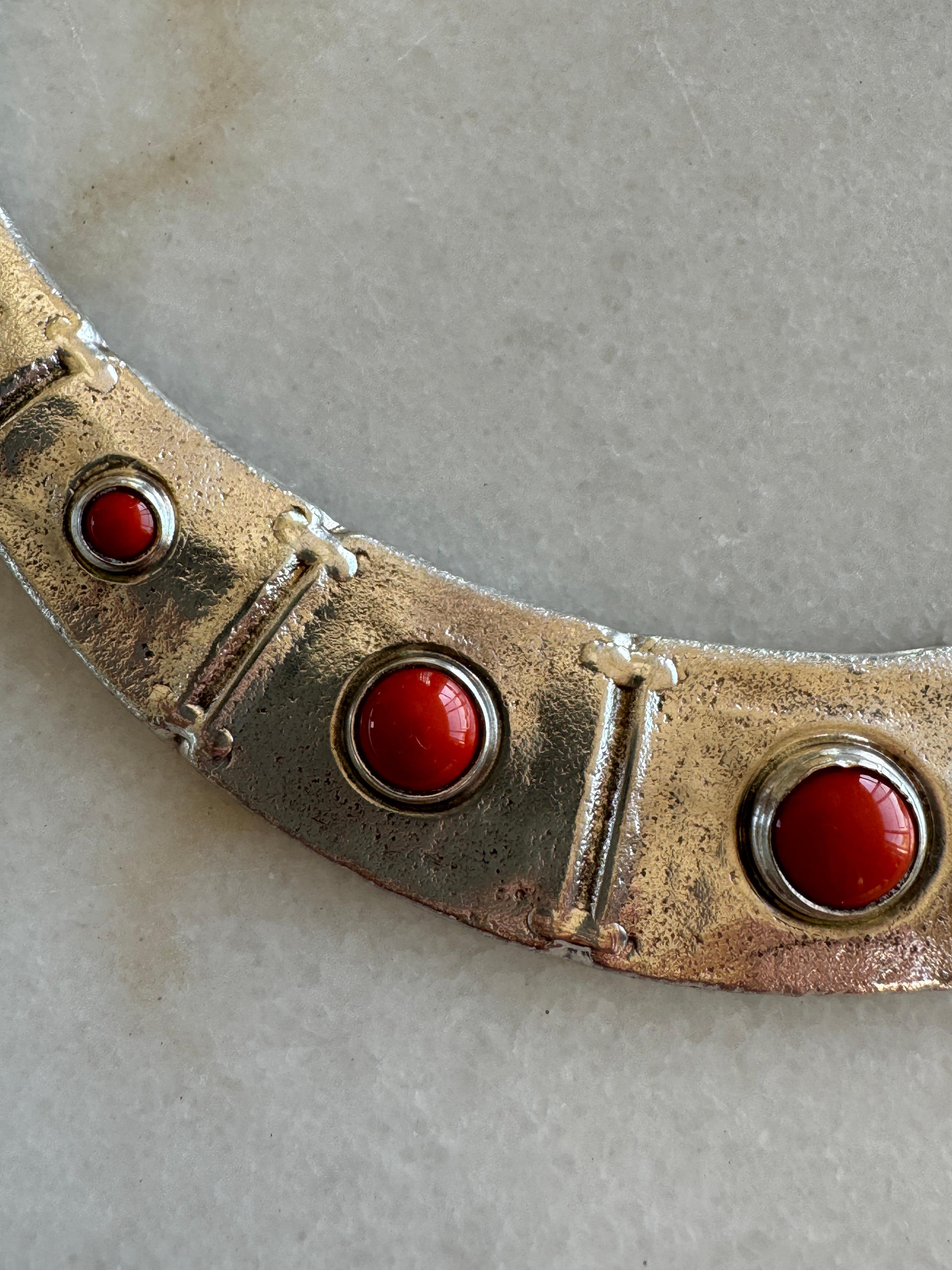 Vintage-Halskette aus Sterlingsilber mit Korallensteinen im Cabochon-Schliff im Angebot 2