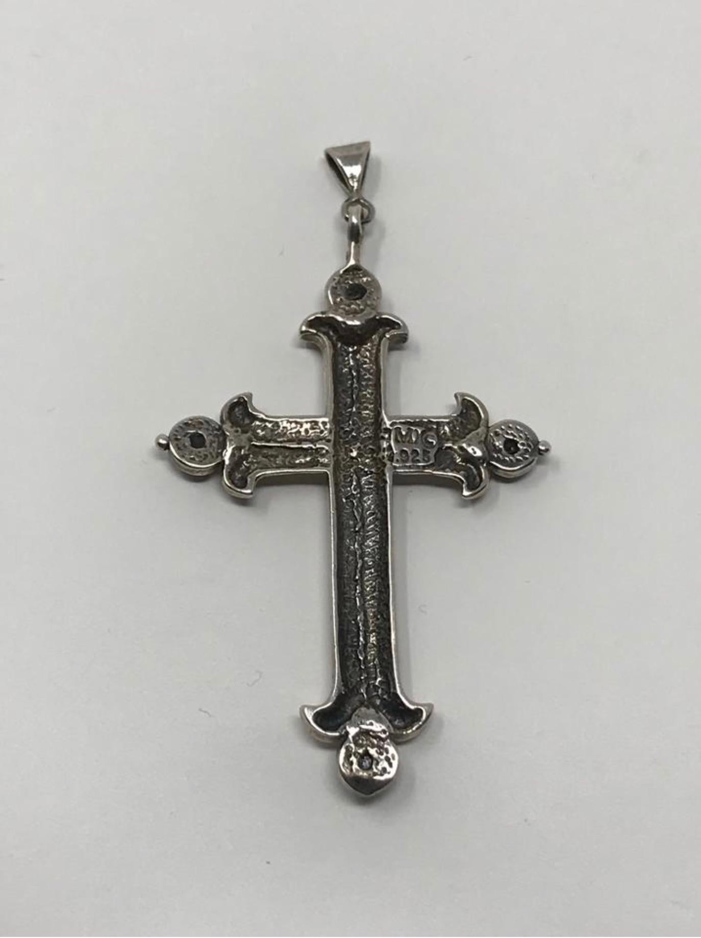 Vintage Sterling Silver Onyx Crucifix Pendent For Sale 1