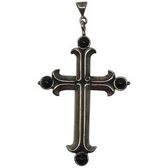 Vintage Sterling Silver Onyx Crucifix Pendent
