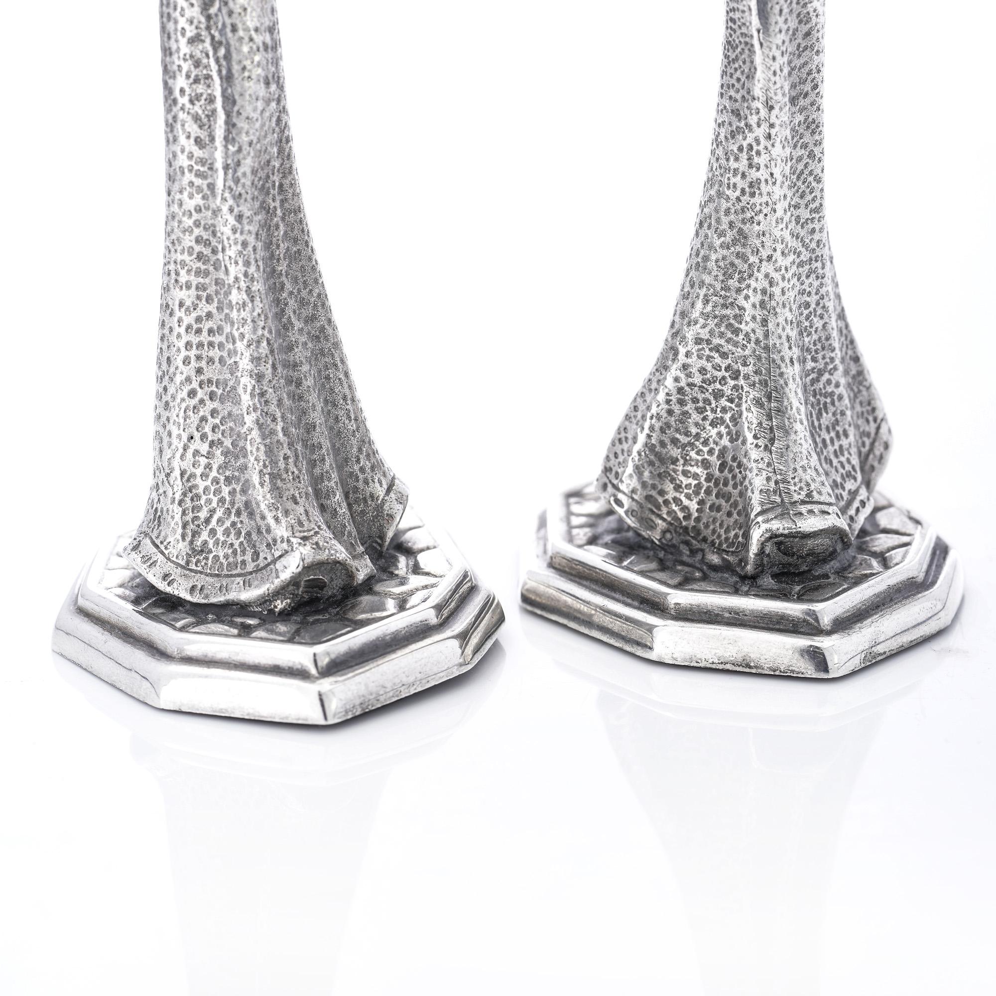 Vintage Sterling Silver Pair of Lady Figurines by Mappin & Webb  In Good Condition For Sale In Braintree, GB