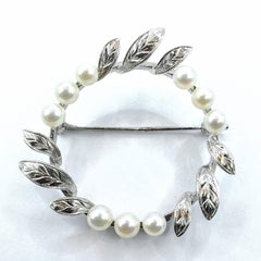 Vintage Sterling Silver Pearl Wreath Brooch with Engraved Leaf Accents