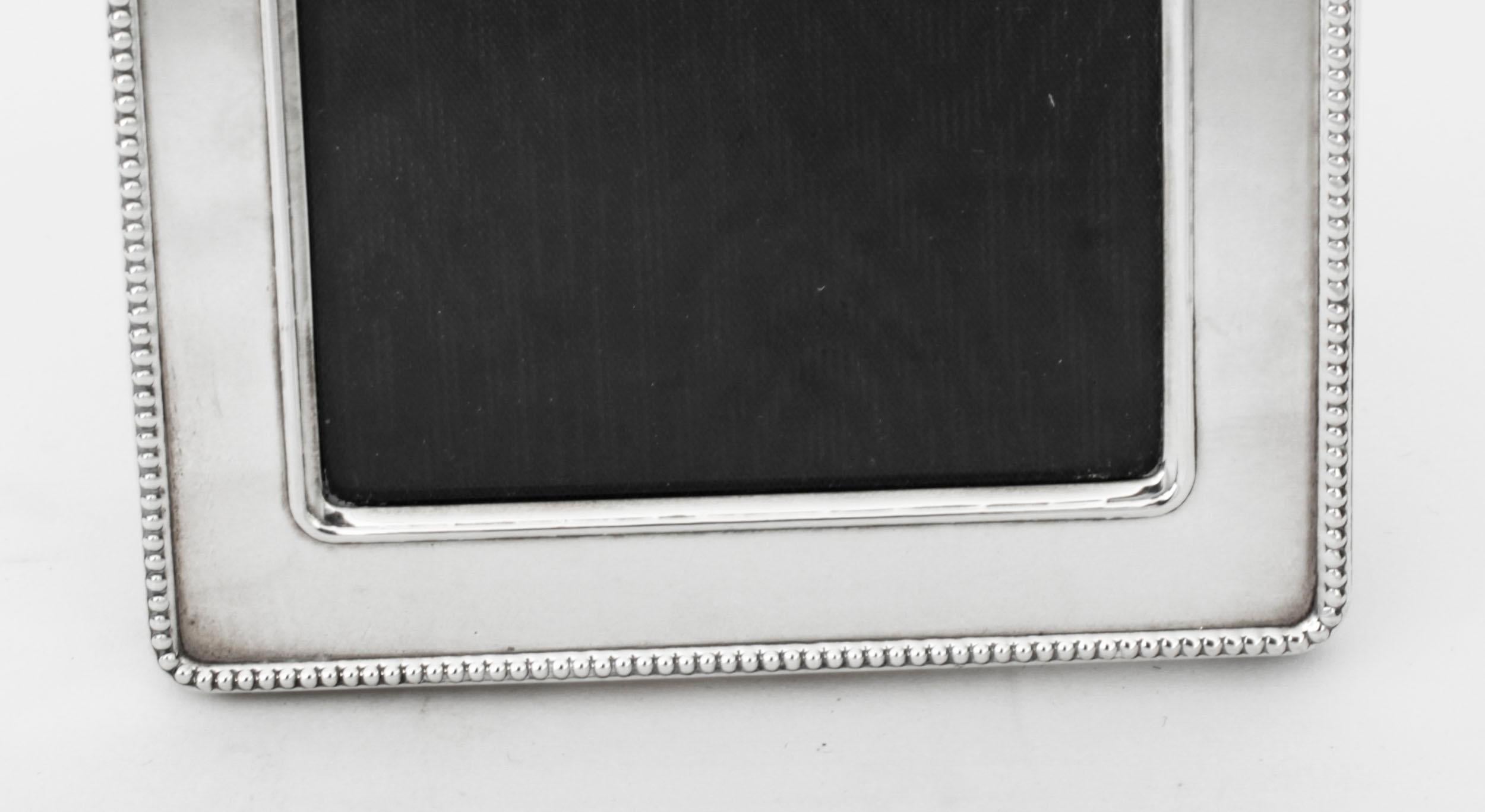 Vintage-Fotorahmen aus Sterlingsilber von Arthur Price & Co, Vintage, 1996, 13x9cm (Ende des 20. Jahrhunderts) im Angebot