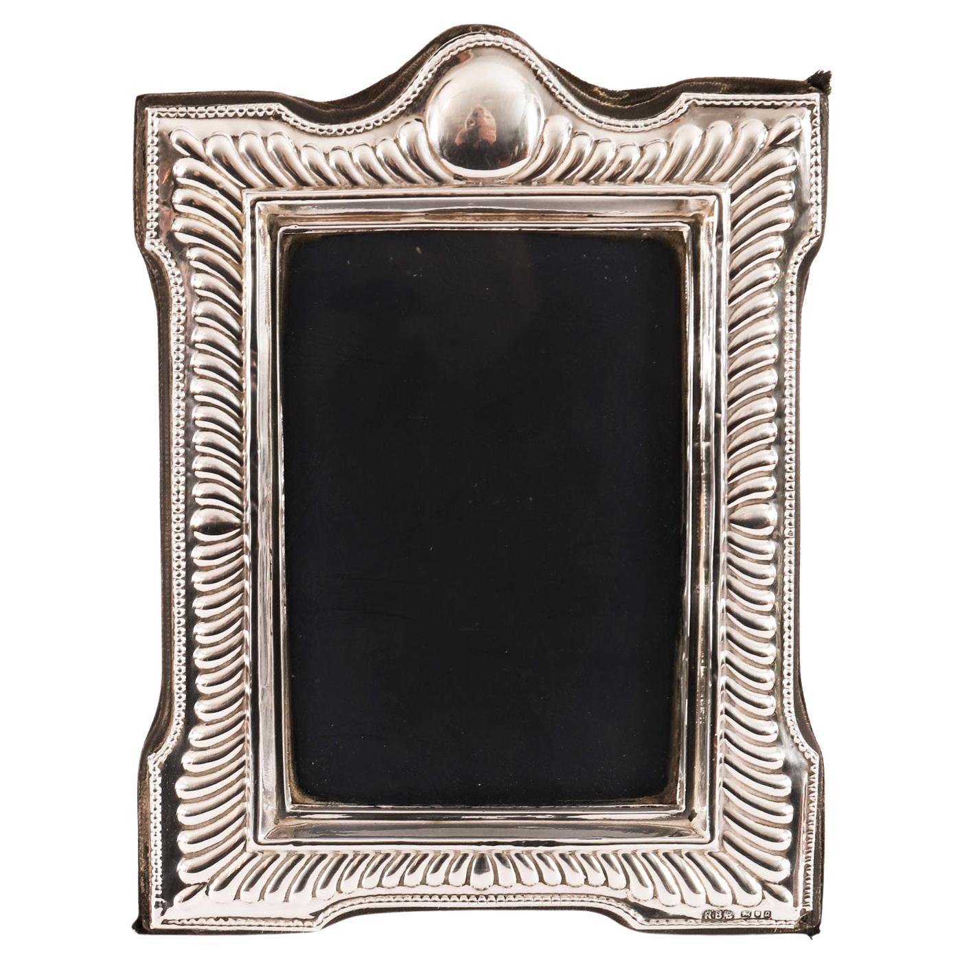Portafoto d'epoca in argento sterling RBB Sheffield 19cm x 15cm XX secolo in vendita