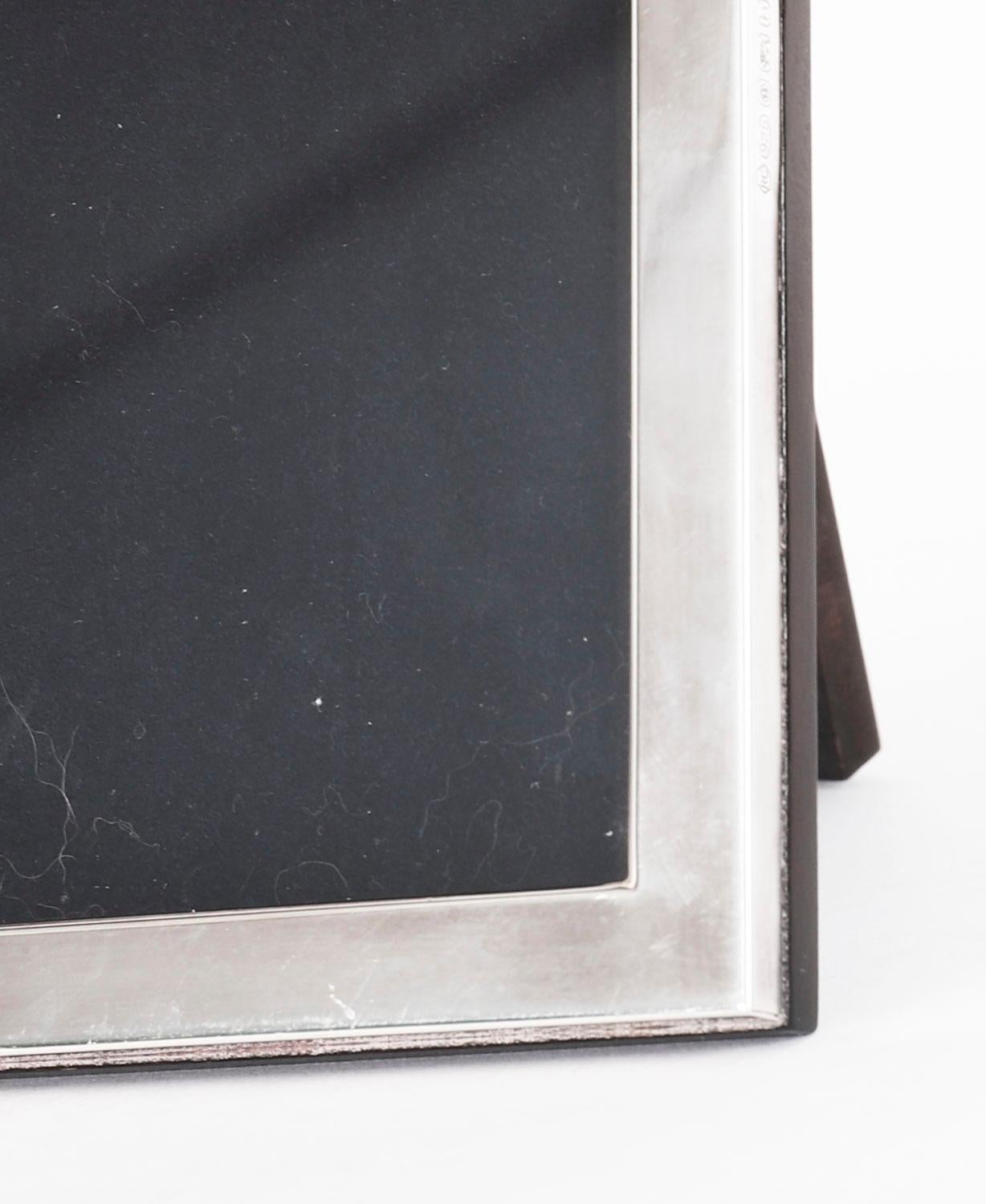 Britannico Portafoto d'epoca in argento Sterling RC Sheffield 15cm x 10cm XX secolo in vendita