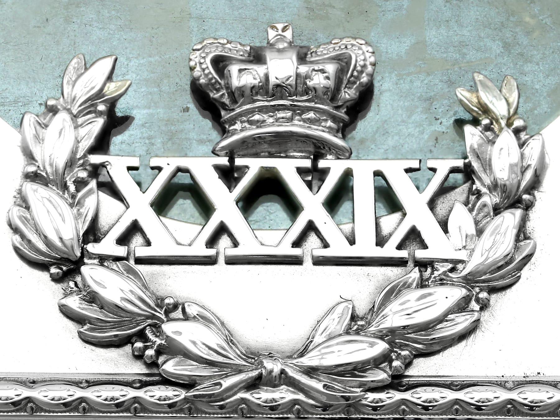 Cornice per fotografie d'epoca in argento Sterling - Giorgio VI in vendita 3