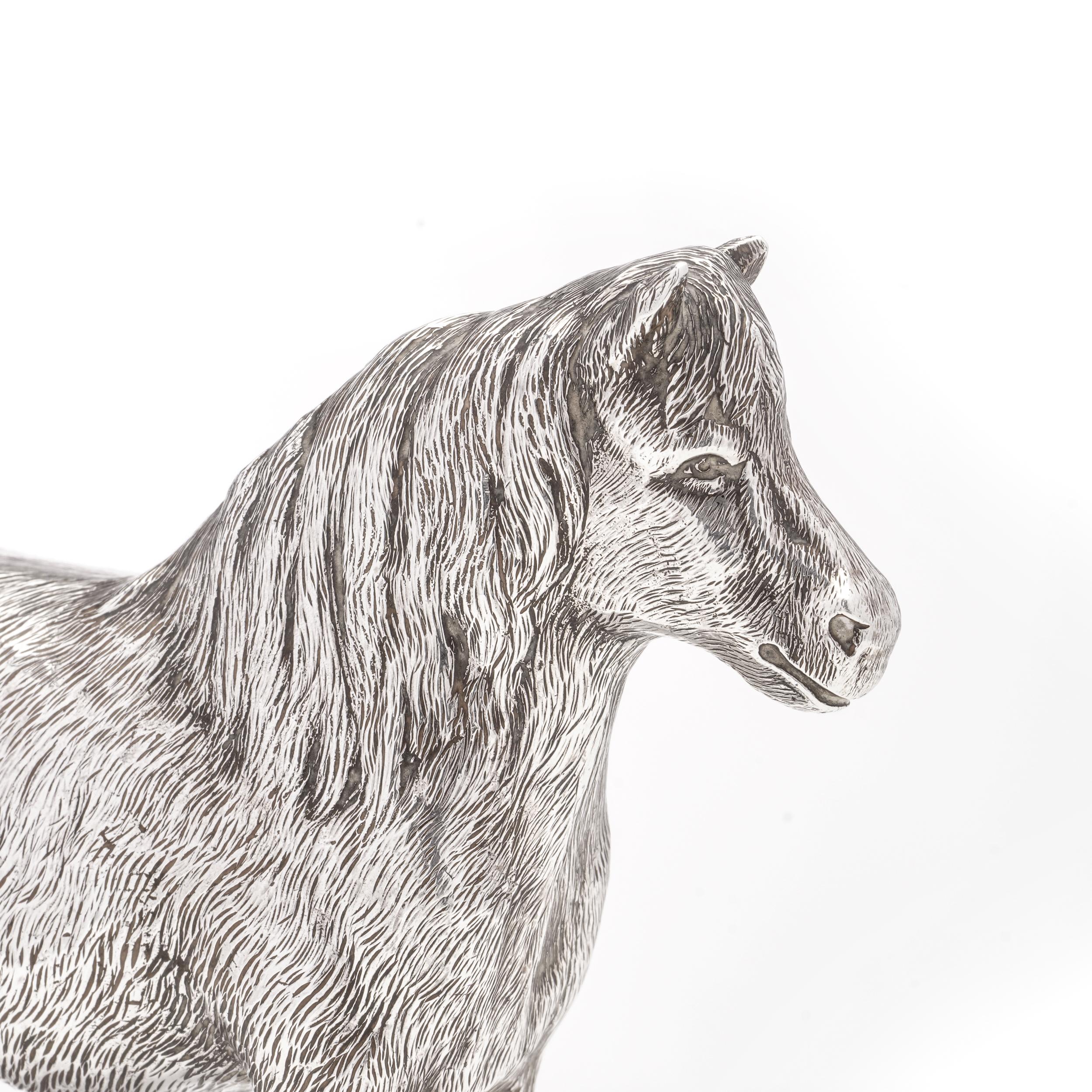 Vintage sterling silver pony figurine by Edward Barnard & Sons Ltd., 1975 1