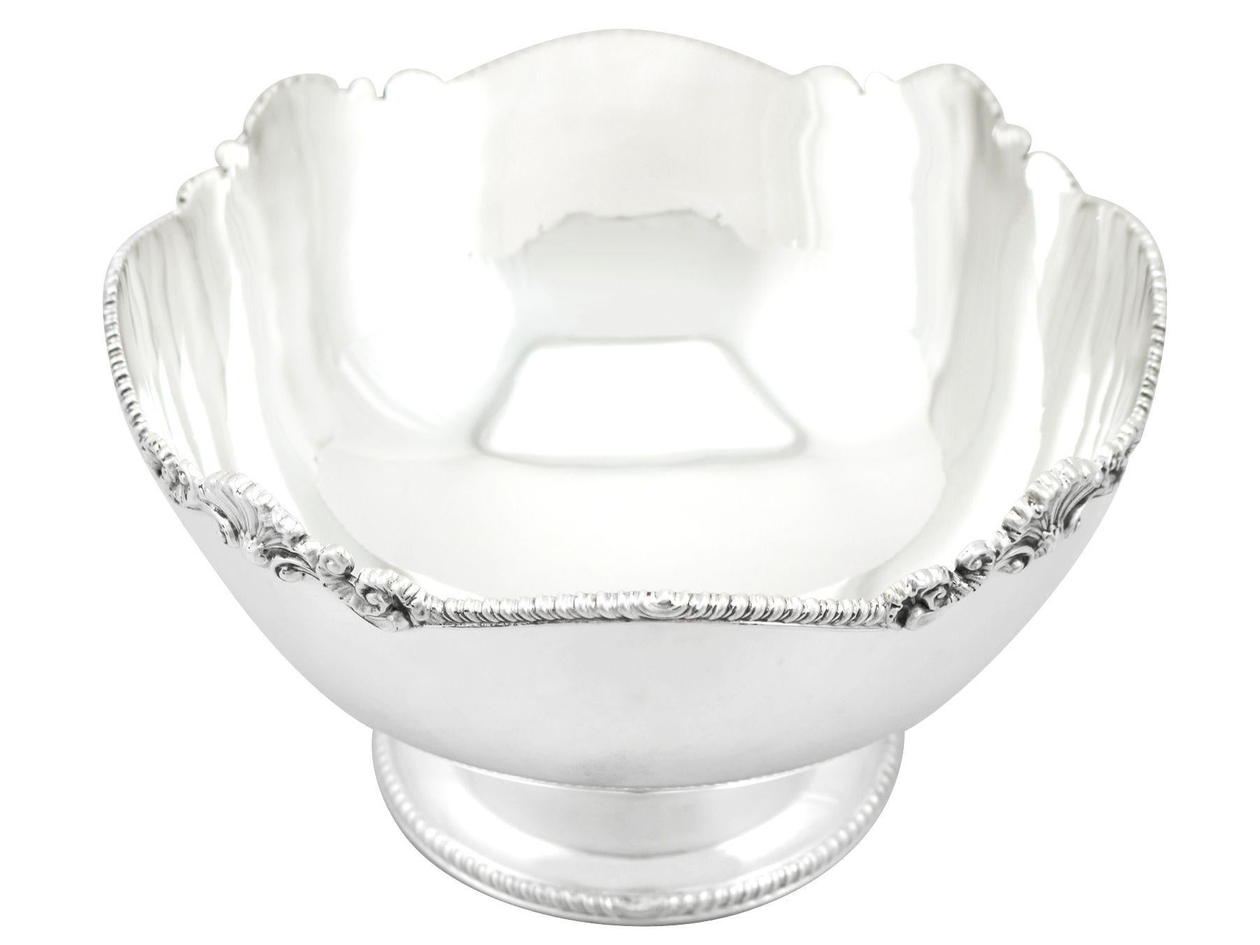 Mappin & Webb Ltd 1989 Vintage Sterling Silber Präsentation / Obstschale (Englisch) im Angebot