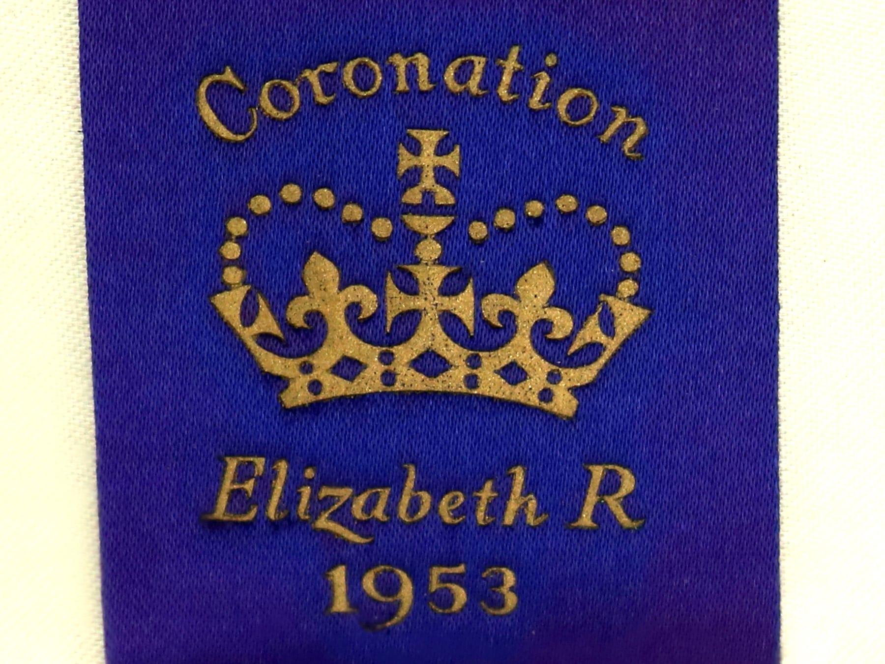 Coupe-papier commémoratif Queen Elizabeth II en argent sterling vintage (1953) en vente 6